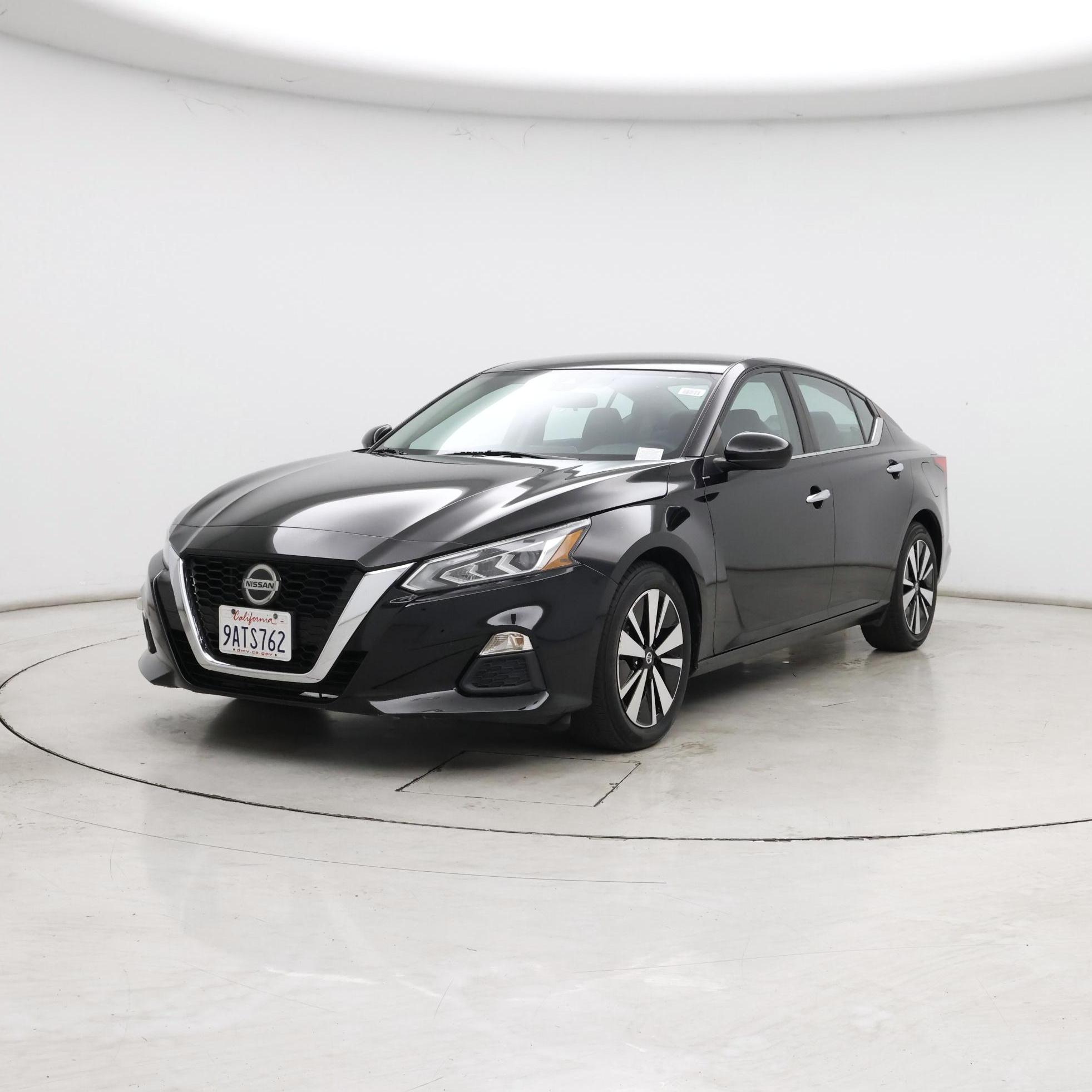 Thumbnail: 2022 Nissan Altima - 4