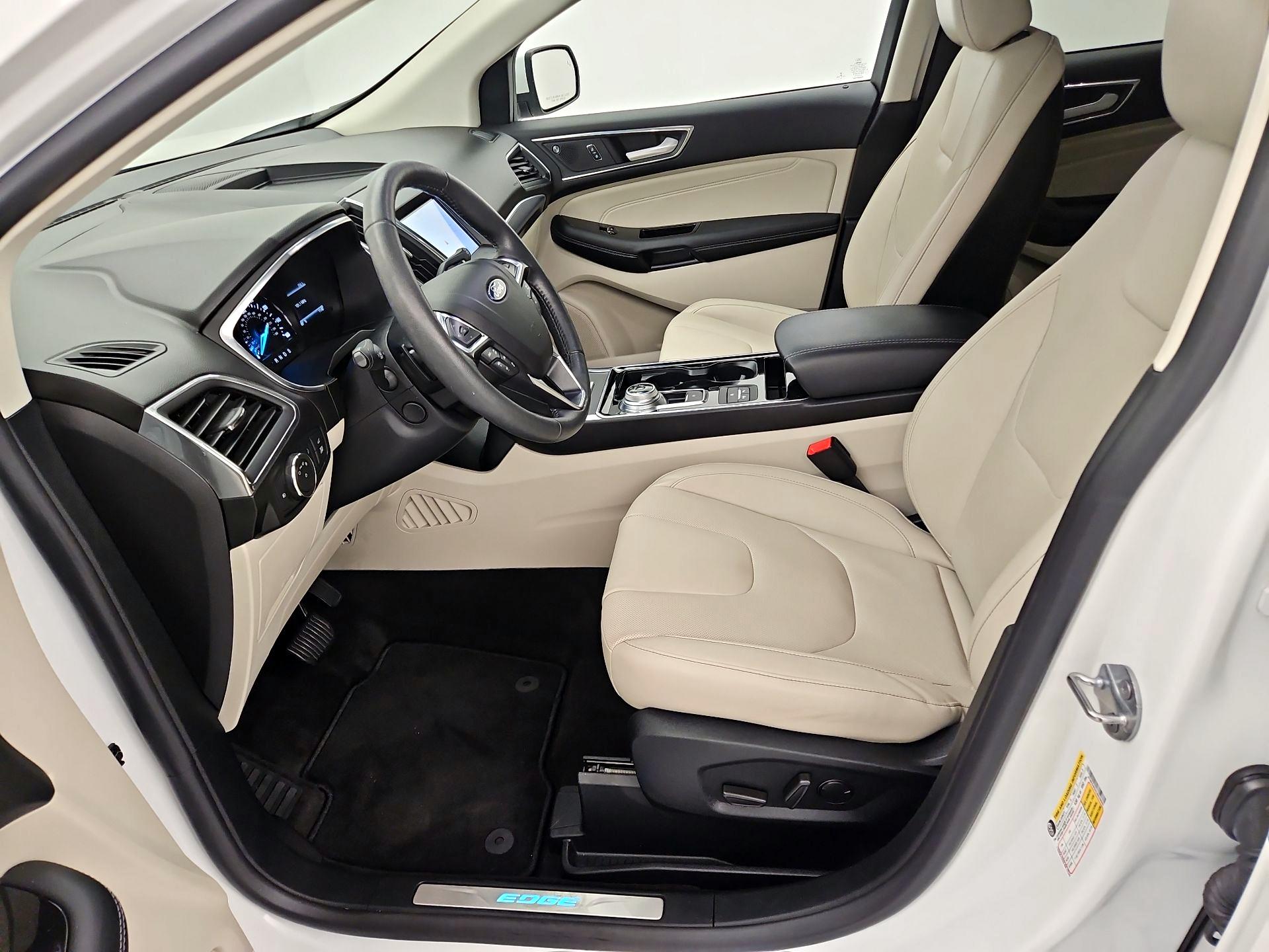 Thumbnail: 2020 Ford Edge - 11