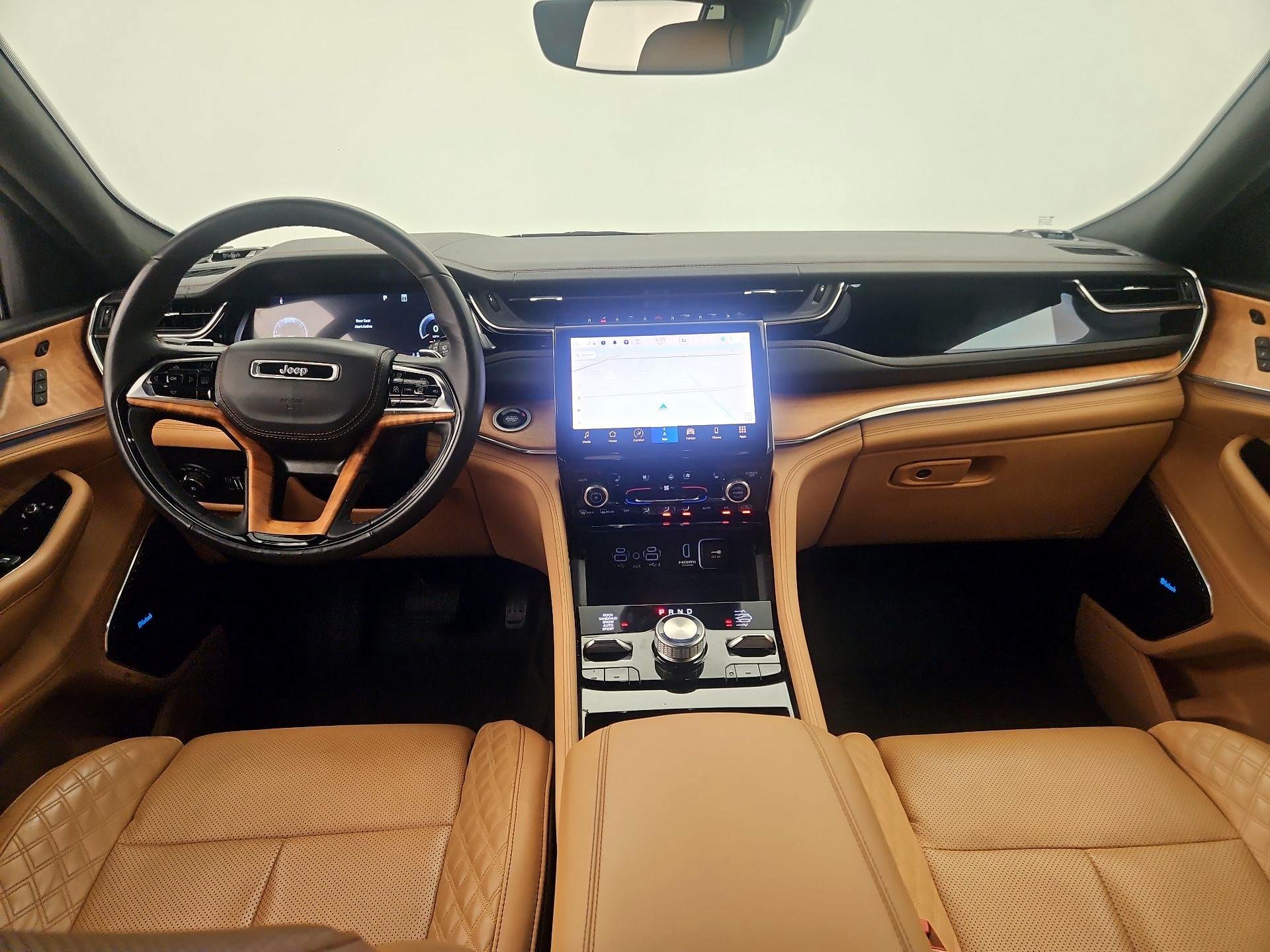 Thumbnail: 2023 Jeep Grand Cherokee L - 9