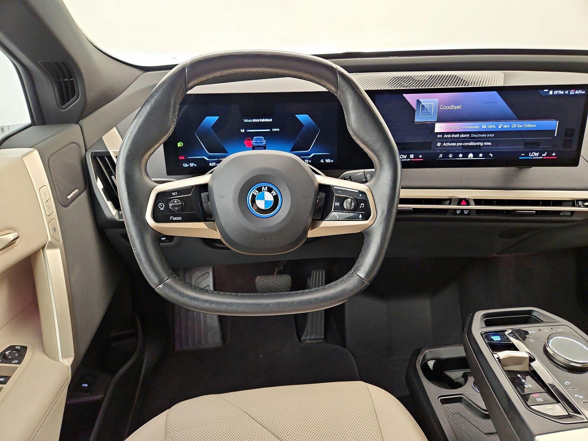 Thumbnail: 2024 BMW iX - 10