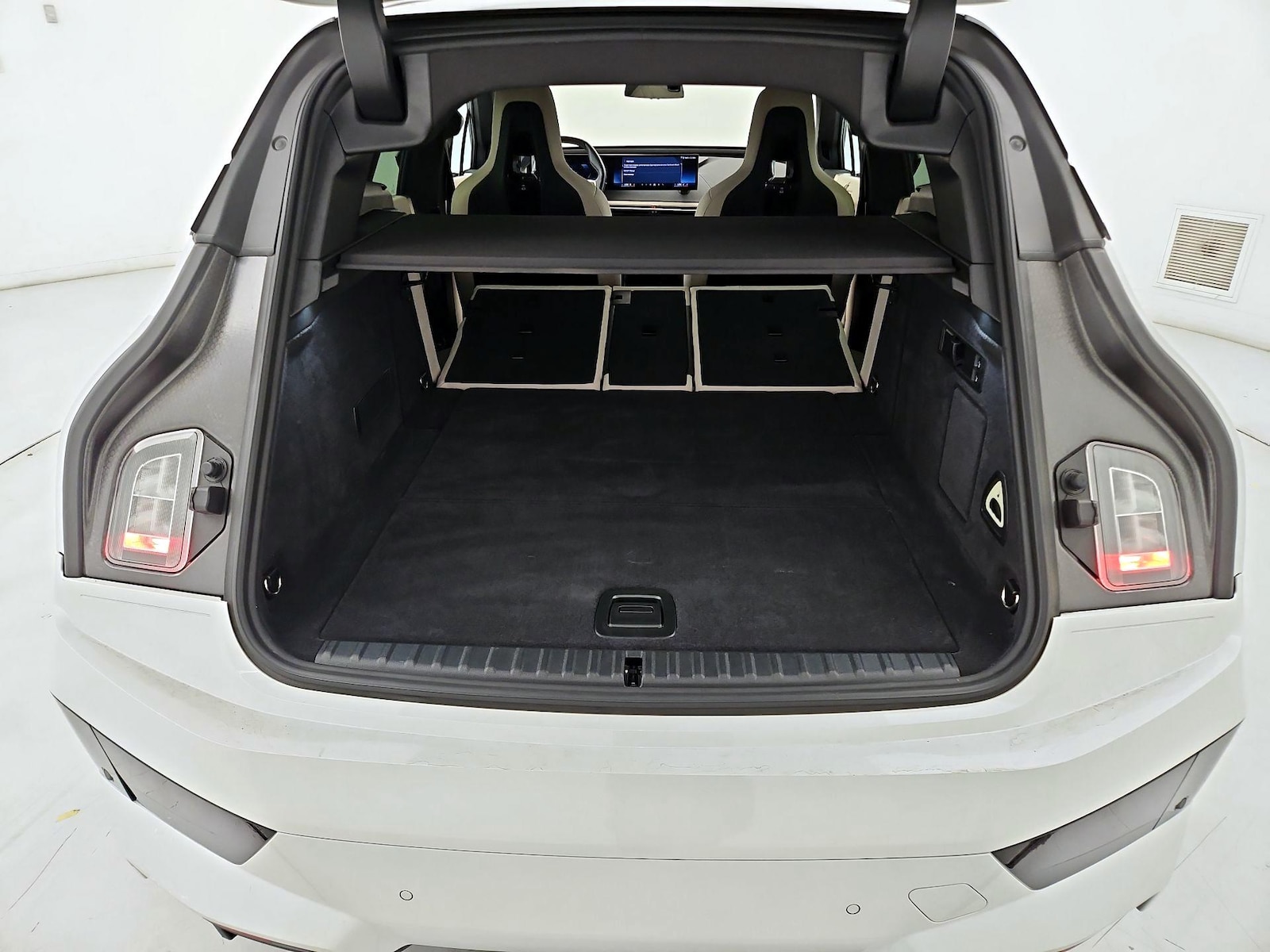 2024 BMW iX Base - Photo 24