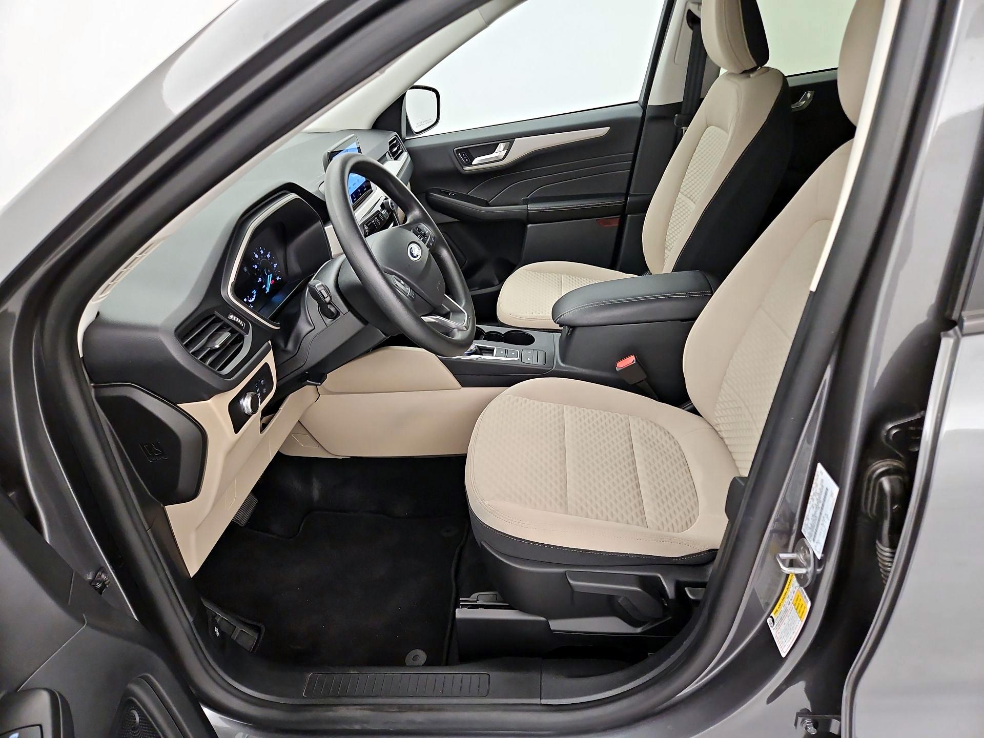 Thumbnail: 2021 Ford Escape - 11