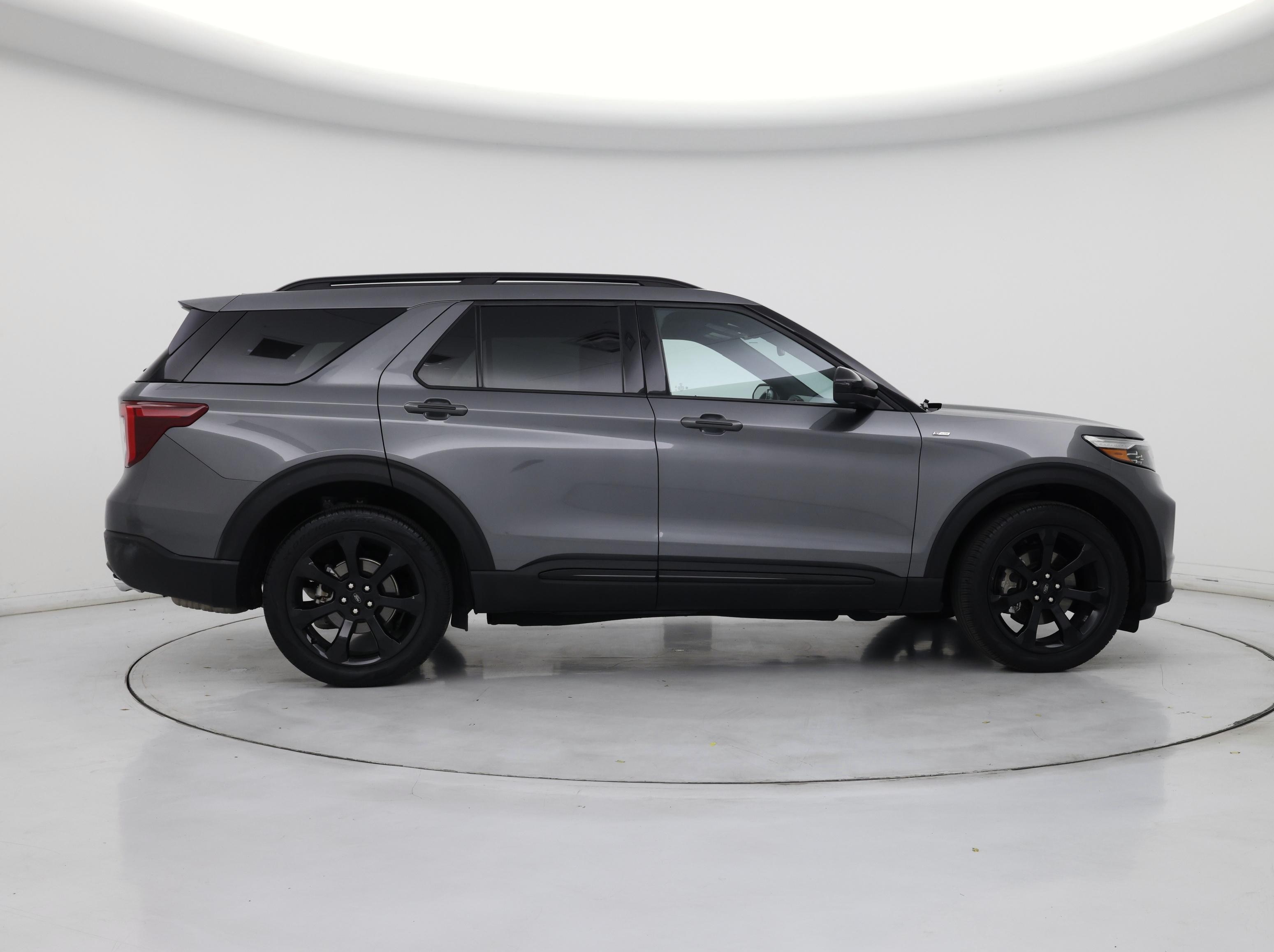 Thumbnail: 2023 Ford Explorer - 7