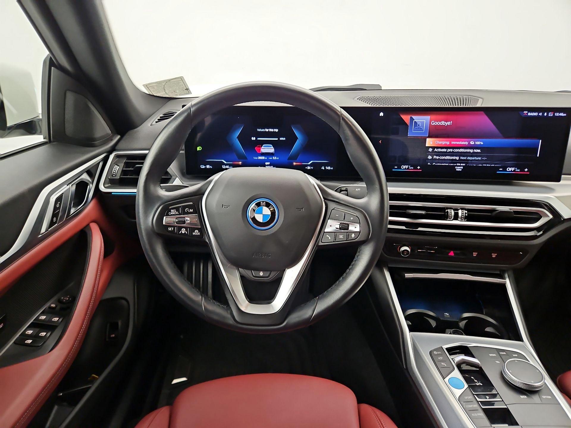 Thumbnail: 2023 BMW i4 - 10