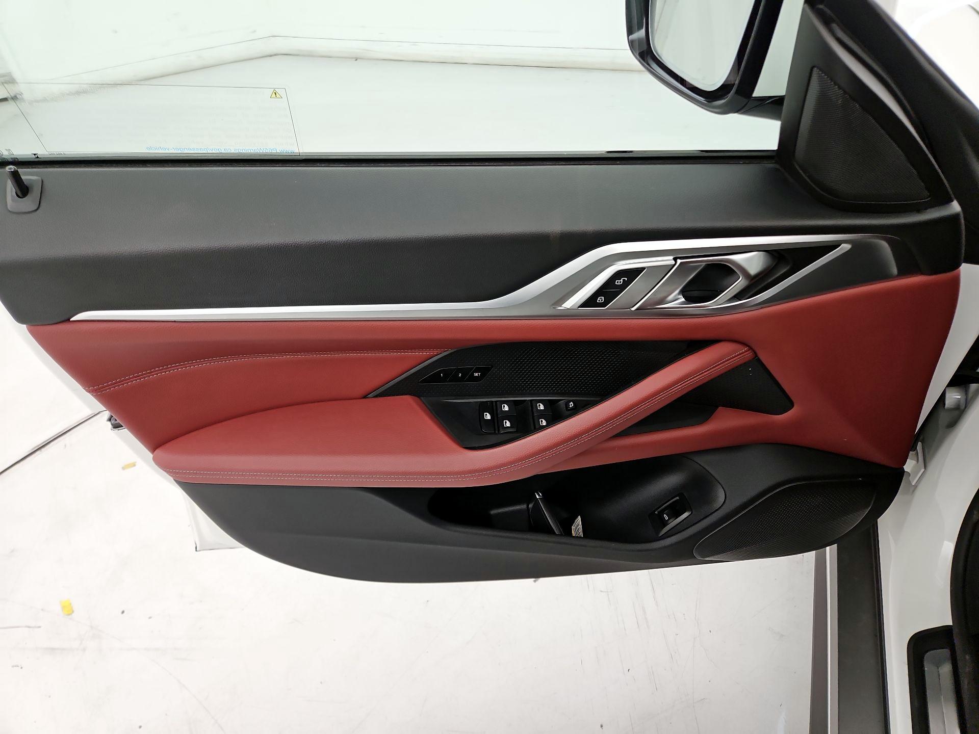 Thumbnail: 2023 BMW i4 - 12