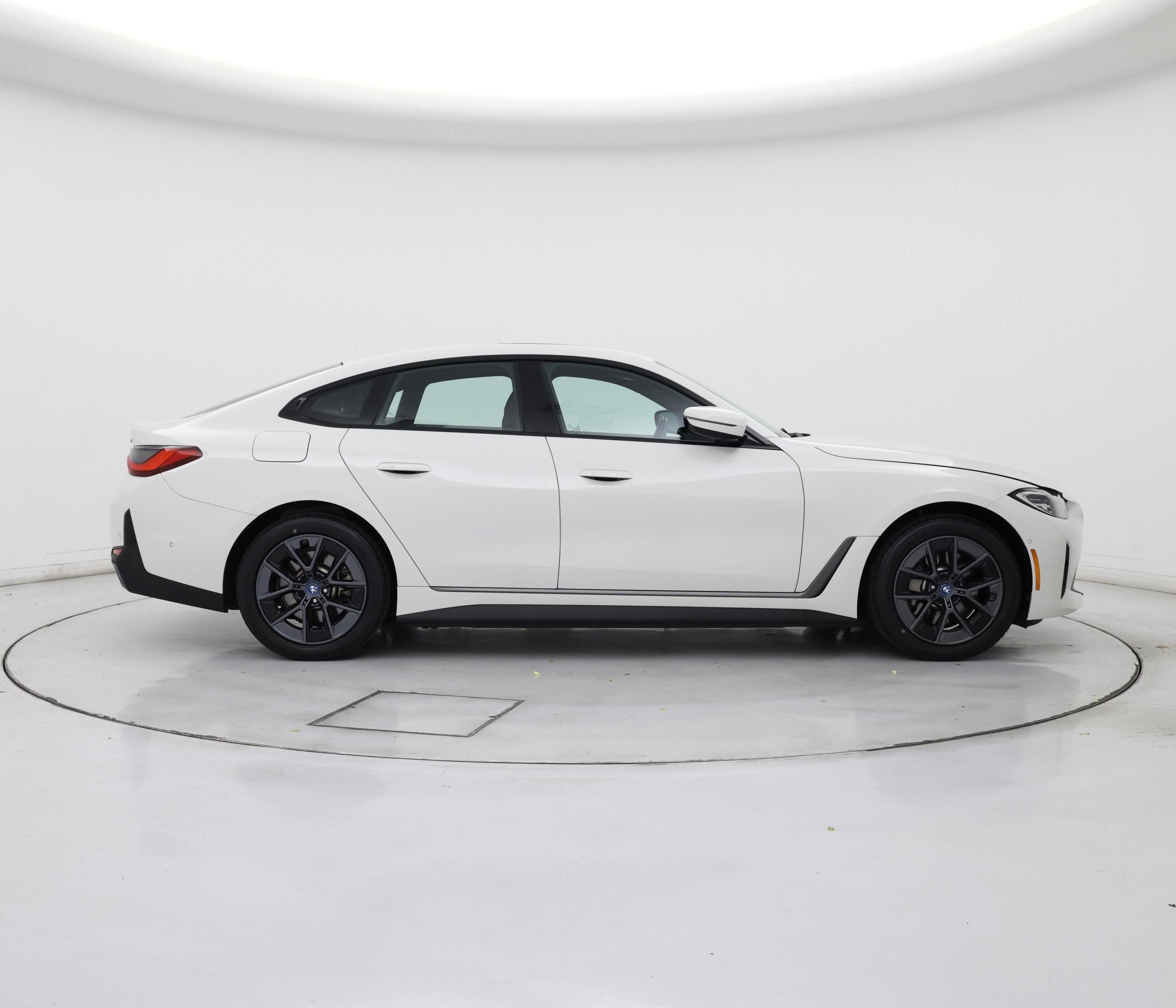 Thumbnail: 2023 BMW i4 - 7