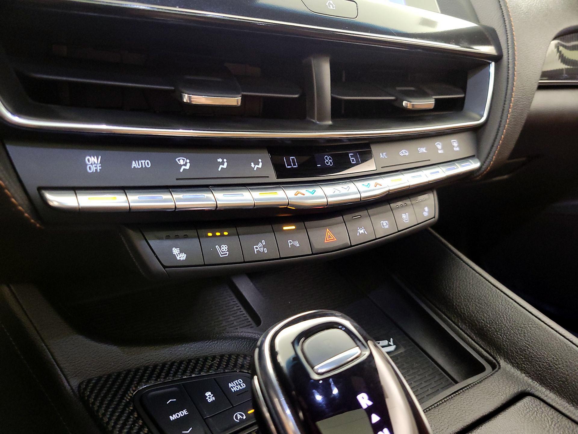 Thumbnail: 2023 Cadillac CT5 - 17