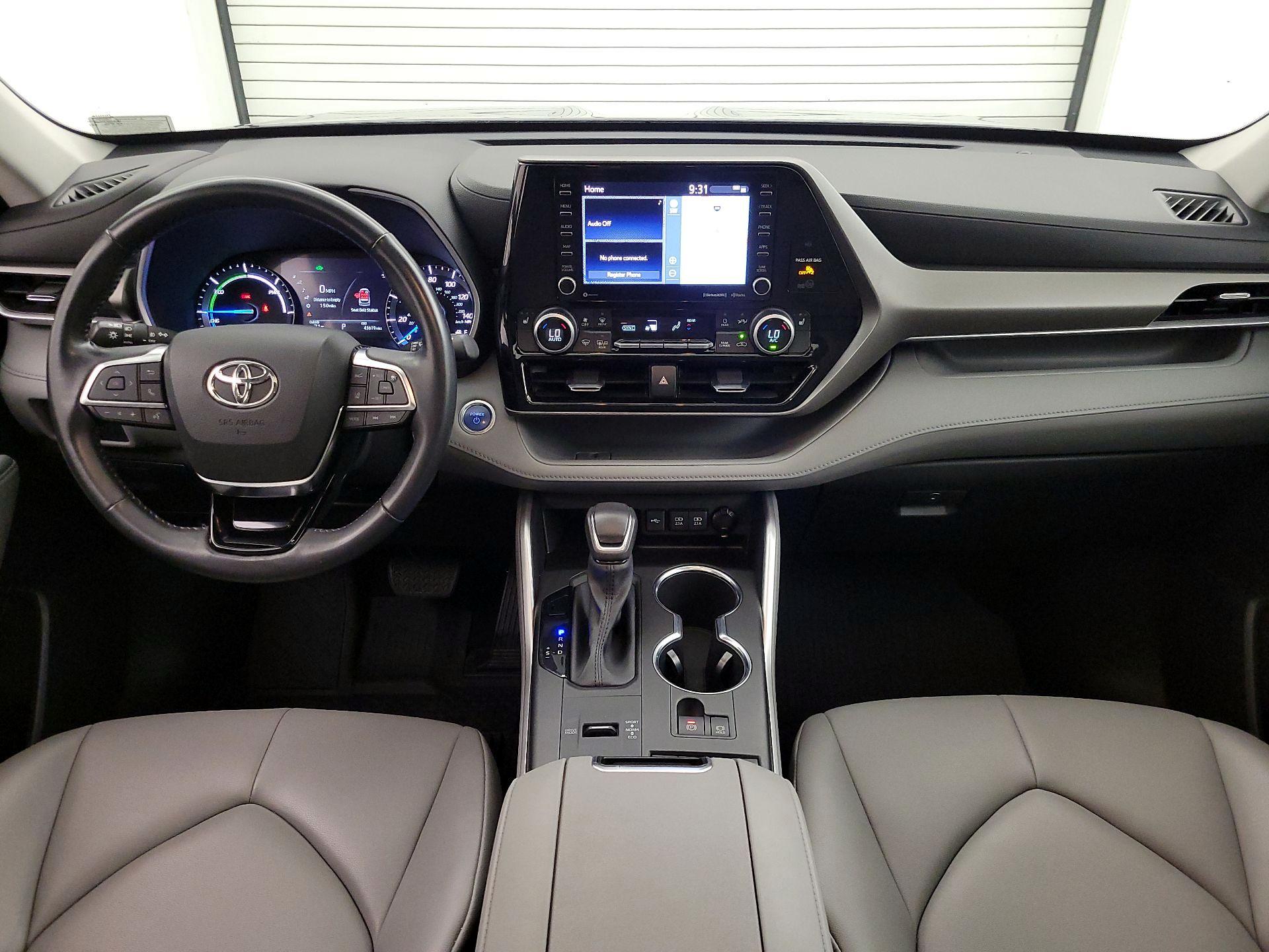 Thumbnail: 2020 Toyota Highlander - 9