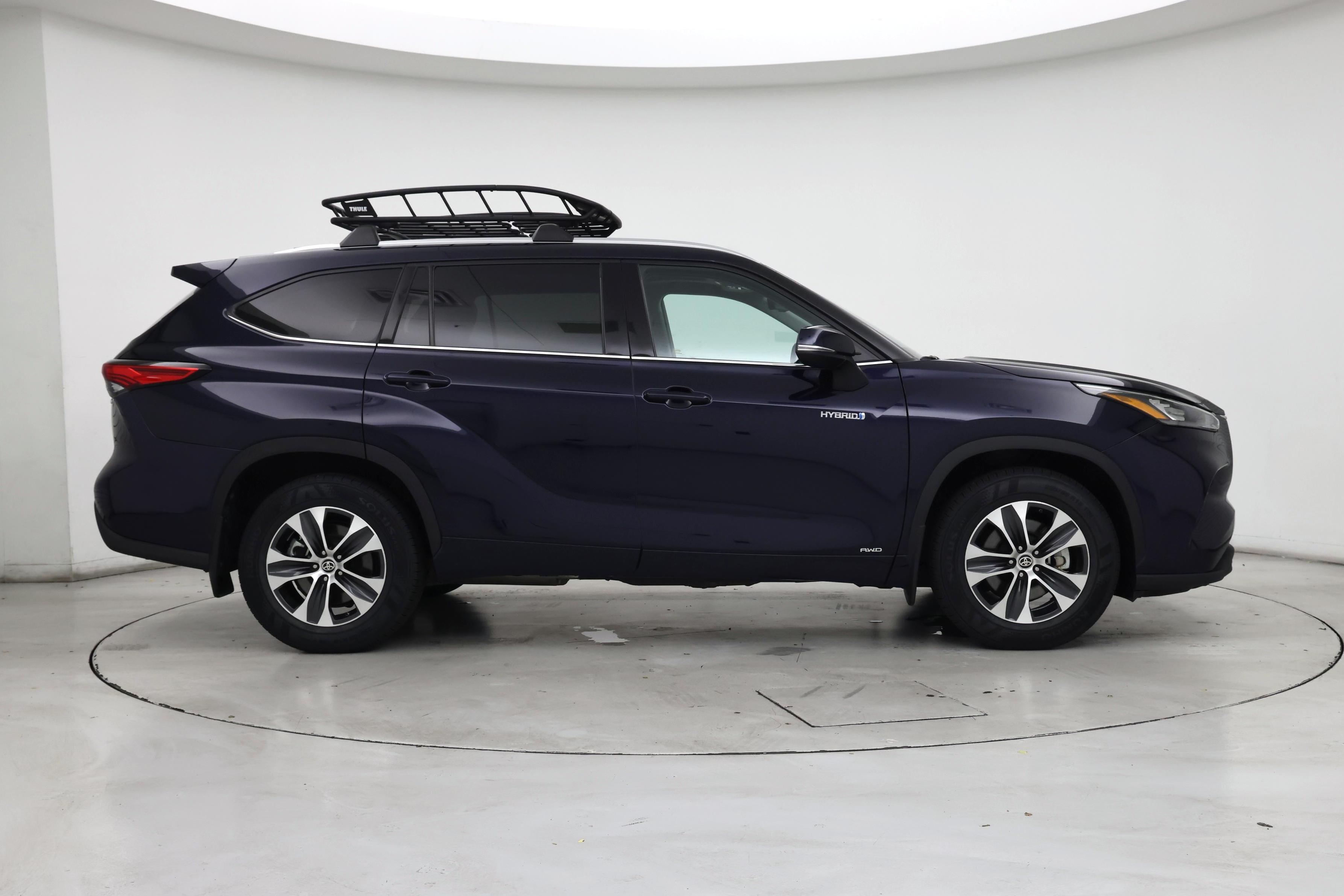 Thumbnail: 2020 Toyota Highlander - 7
