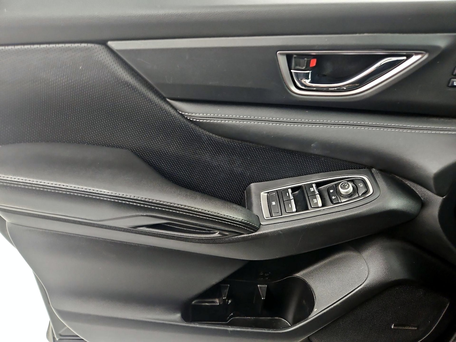 2023 Subaru Ascent Limited - Photo 13