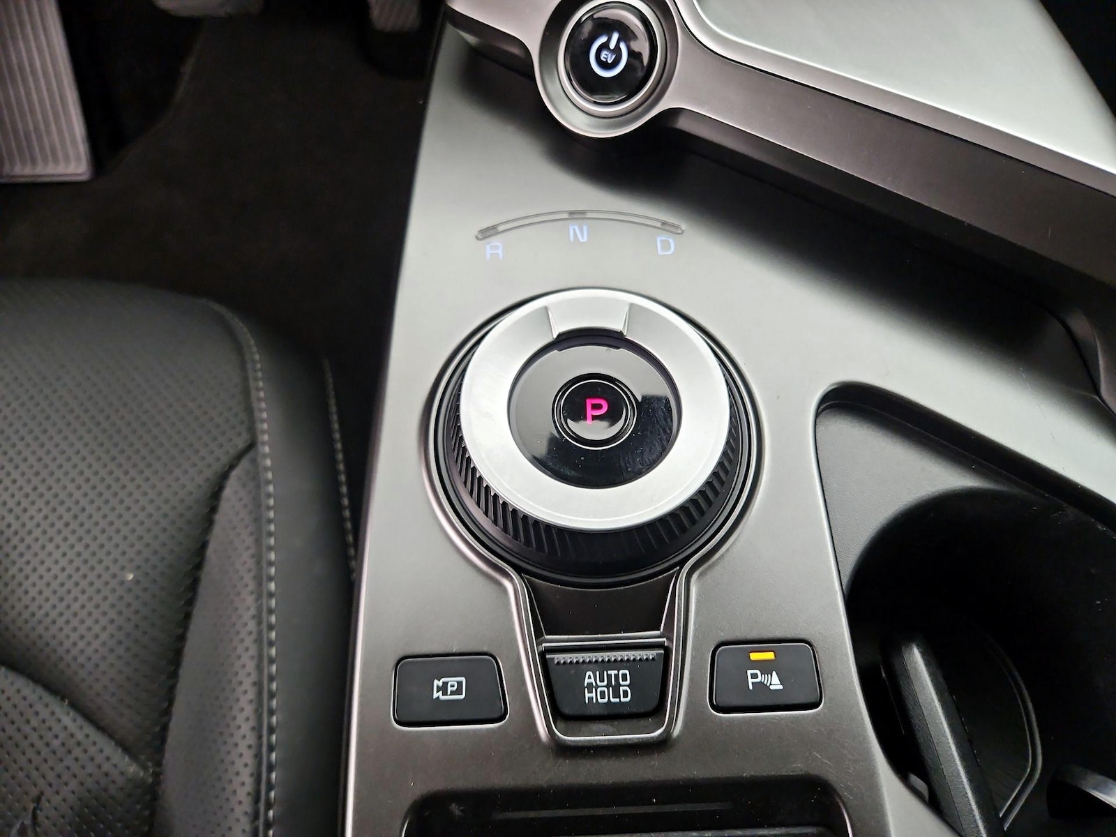 2024 Kia EV6 Wind - Photo 16