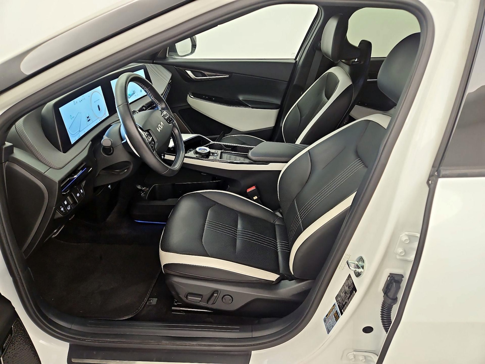 2023 Kia EV6 GT-Line - Photo 12