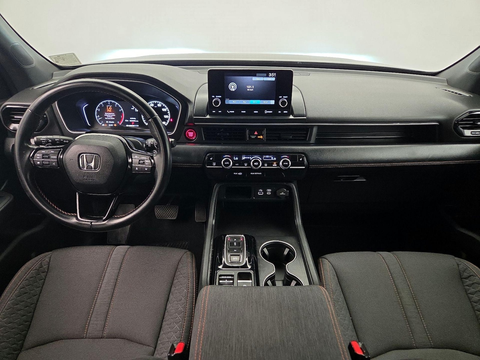 Apple CarPlay® & Android Auto™