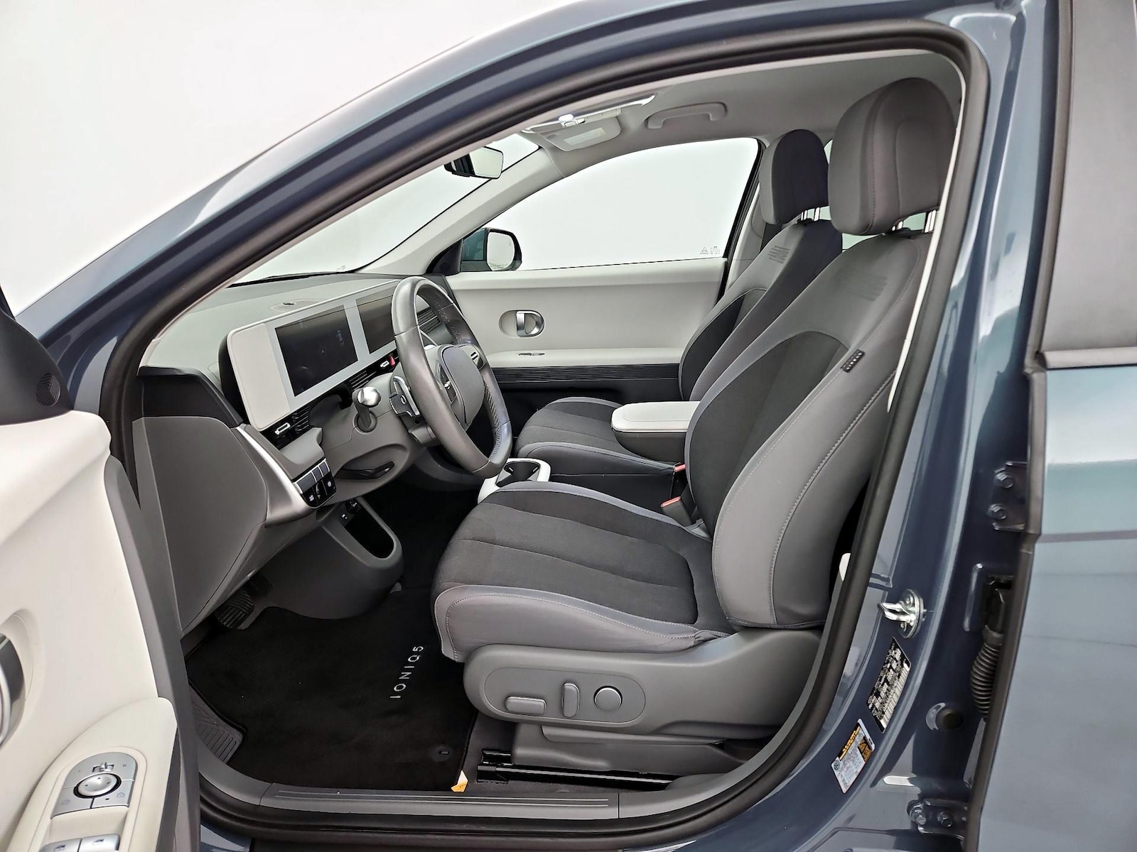 2024 Hyundai IONIQ 5 SEL - Photo 12