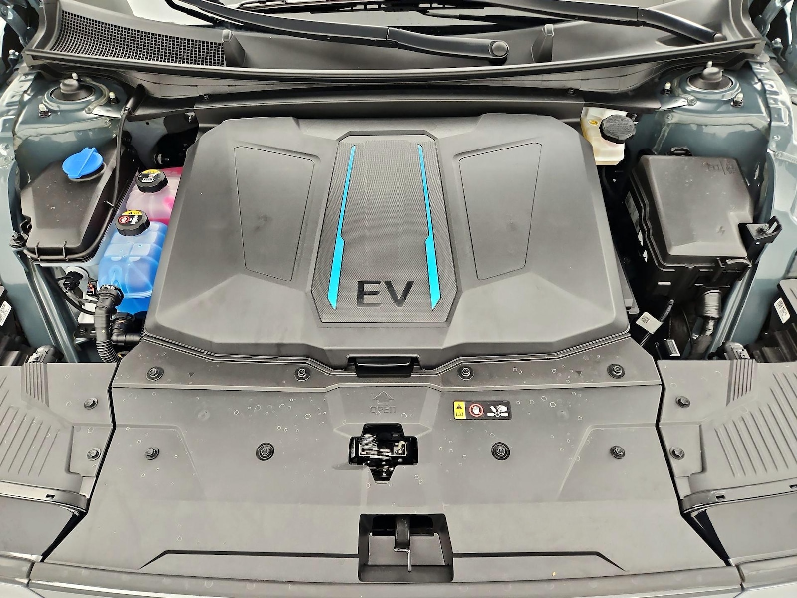 2024 Hyundai IONIQ 5 SEL - Photo 18