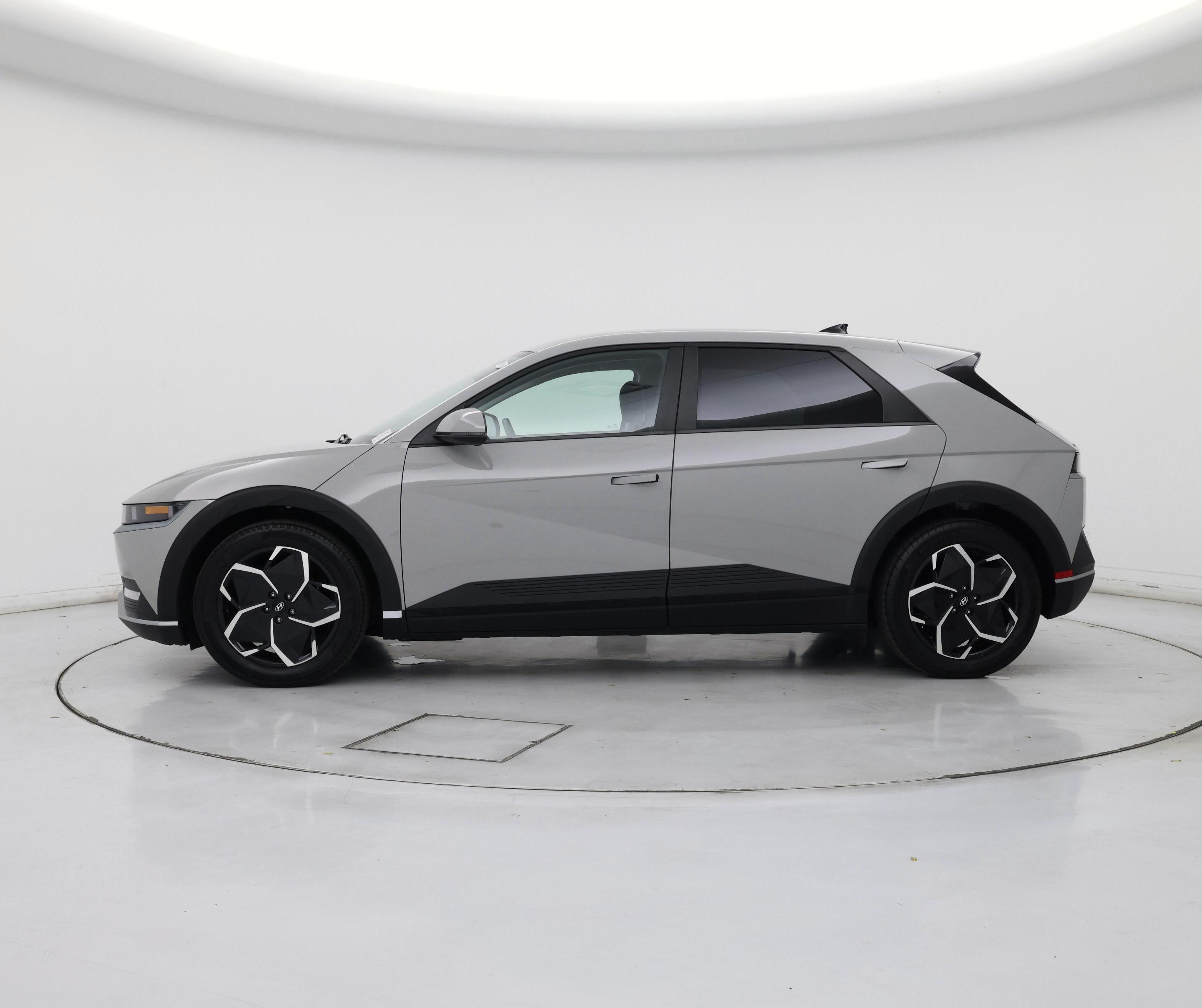 Thumbnail: 2024 Hyundai Ioniq 5 - 3