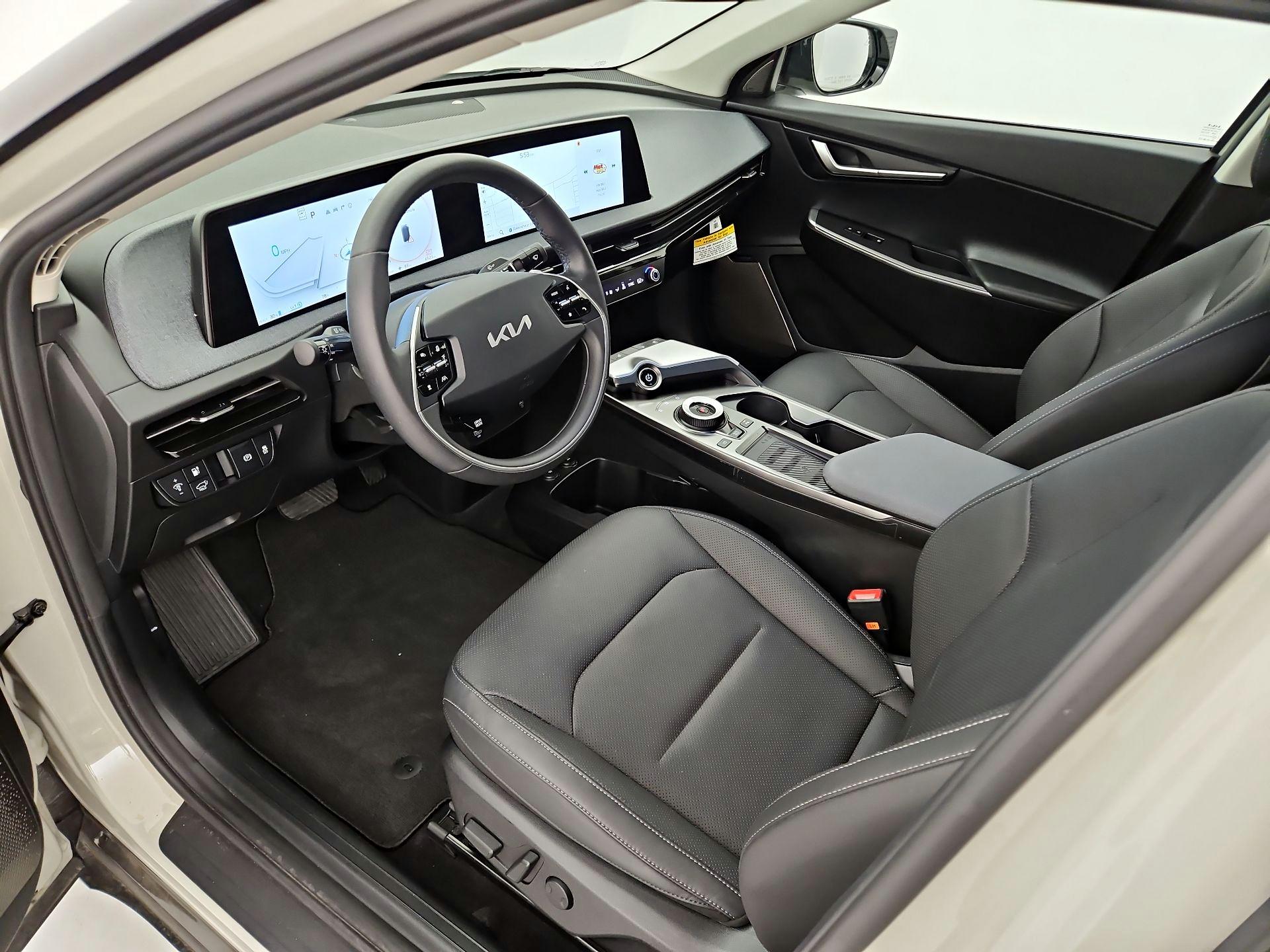 Thumbnail: 2024 Kia EV6 - 11