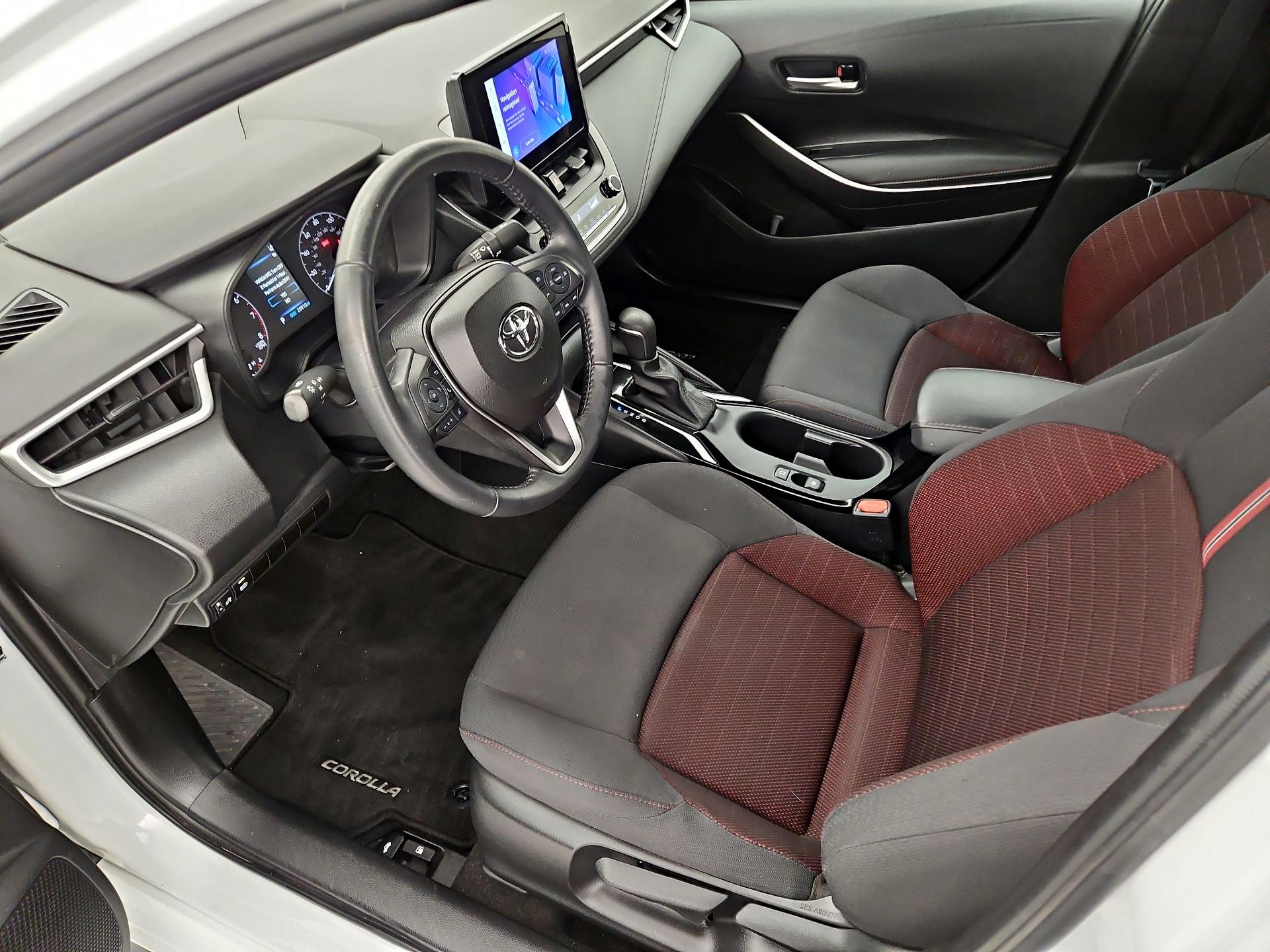Thumbnail: 2023 Toyota Corolla - 11