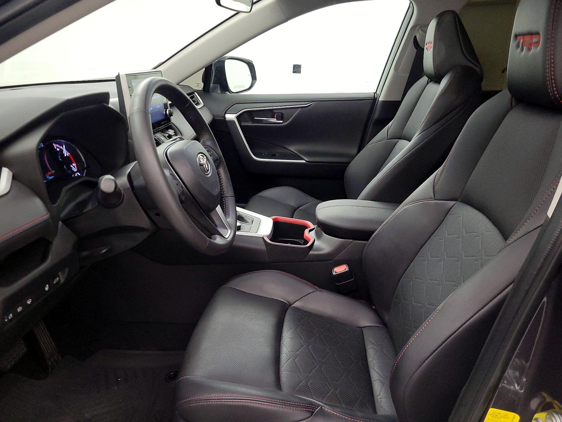Thumbnail: 2022 Toyota RAV4 - 11