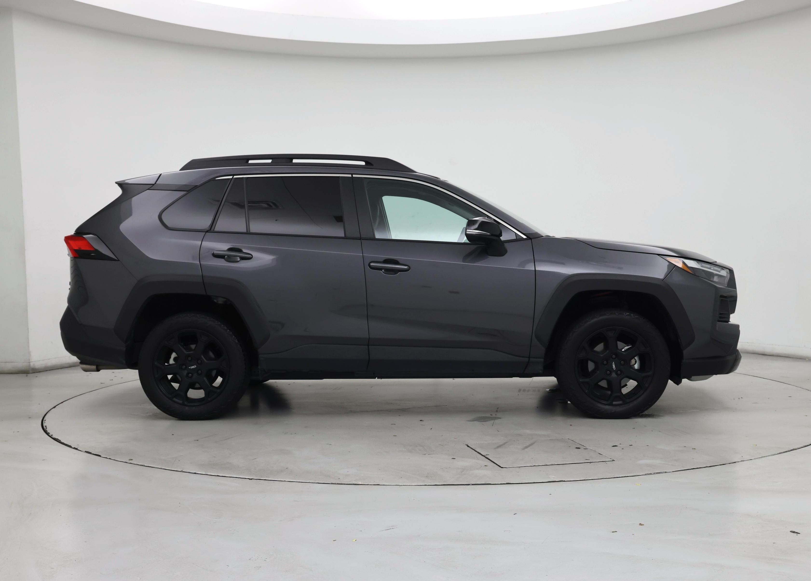 Thumbnail: 2022 Toyota RAV4 - 7