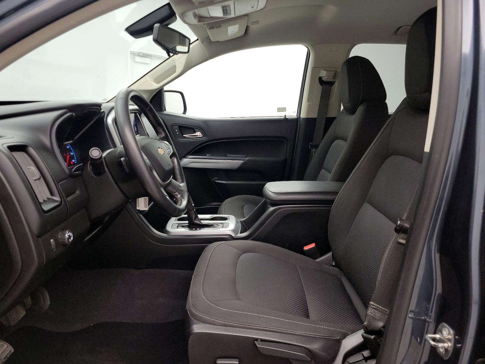2020 Chevrolet Colorado LT - Photo 12