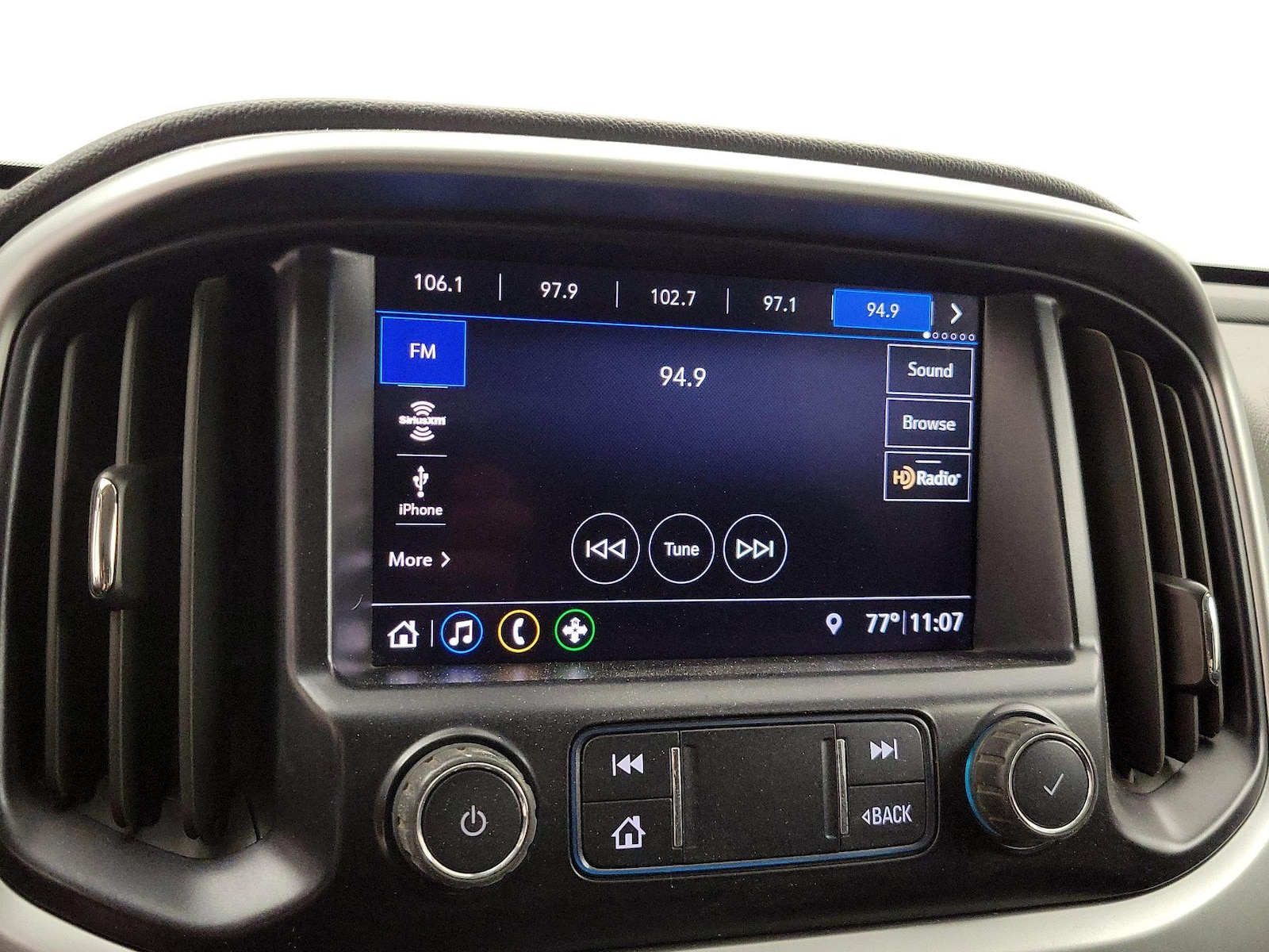 2020 Chevrolet Colorado LT - Photo 15