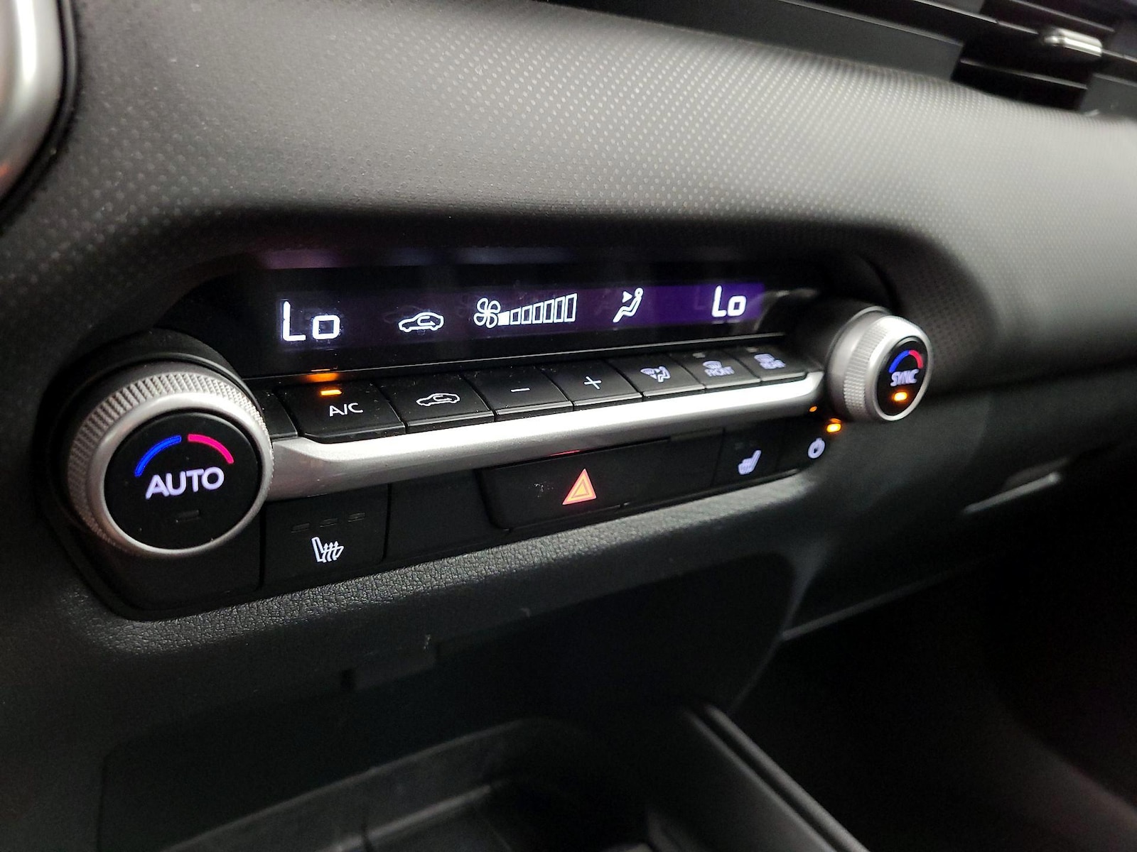 2025 Mazda CX-50 Preferred - Photo 17