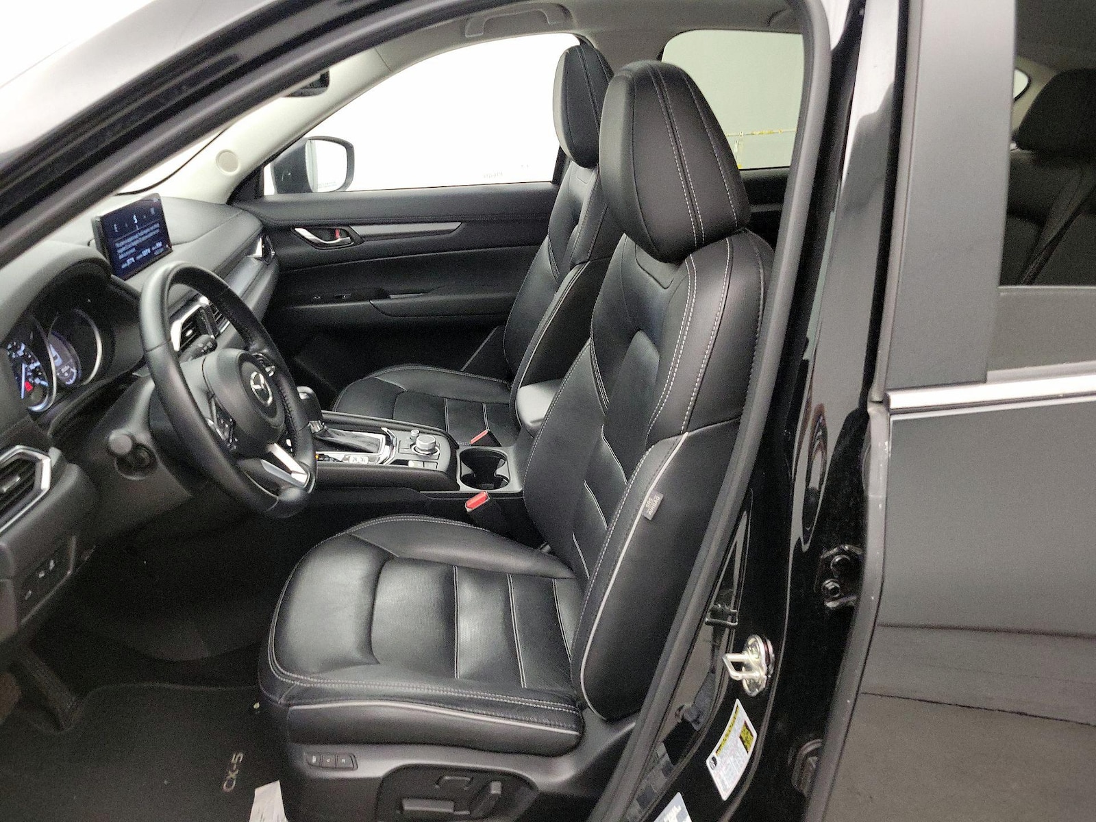 2025 Mazda CX-5 S Preferred package - Photo 12