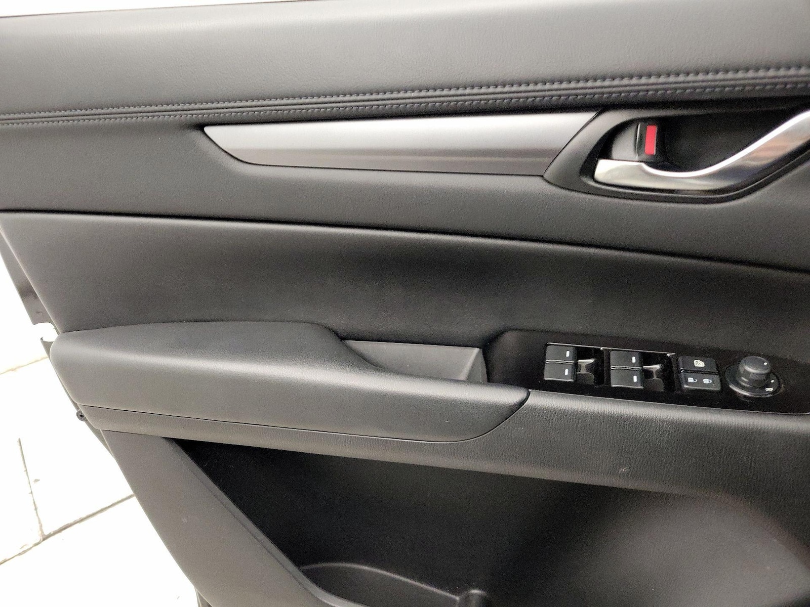 2025 Mazda CX-5 S Preferred package - Photo 13
