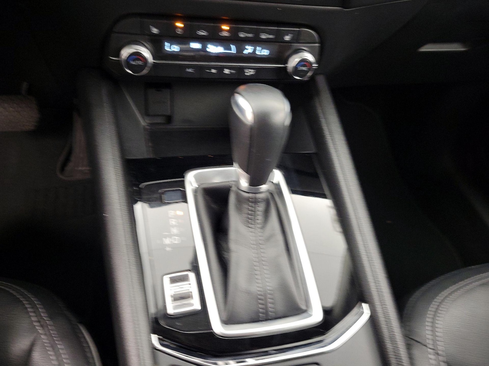 2025 Mazda CX-5 S Preferred package - Photo 19