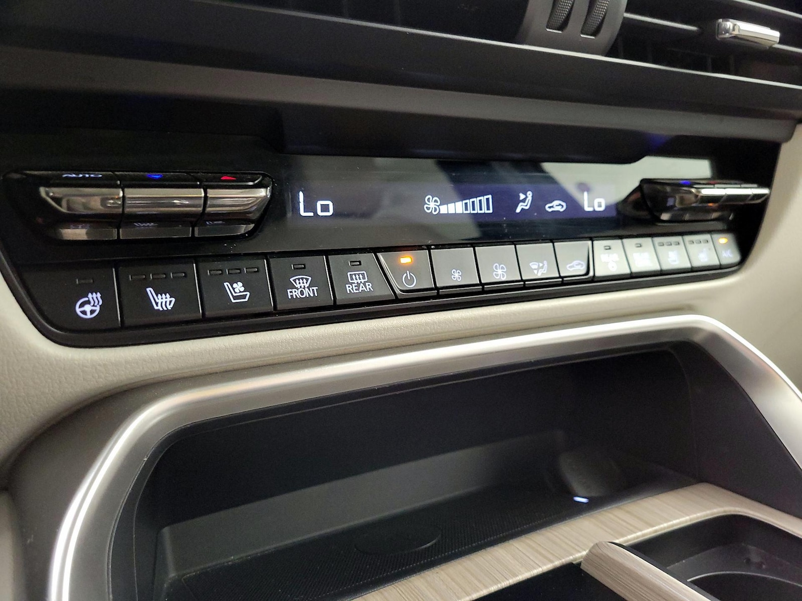2025 Mazda CX-90 Premium Plus Package - Photo 17