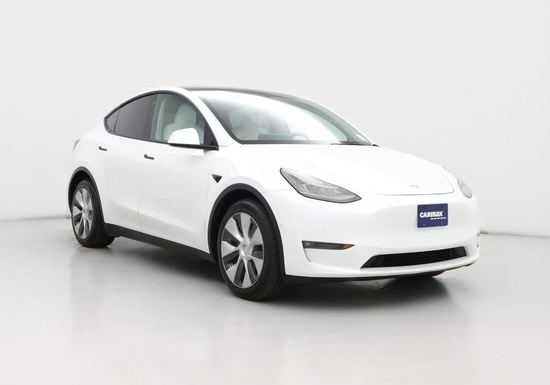 2021 Tesla Model Y Long Range All-Wheel Drive in White — CarMax photo