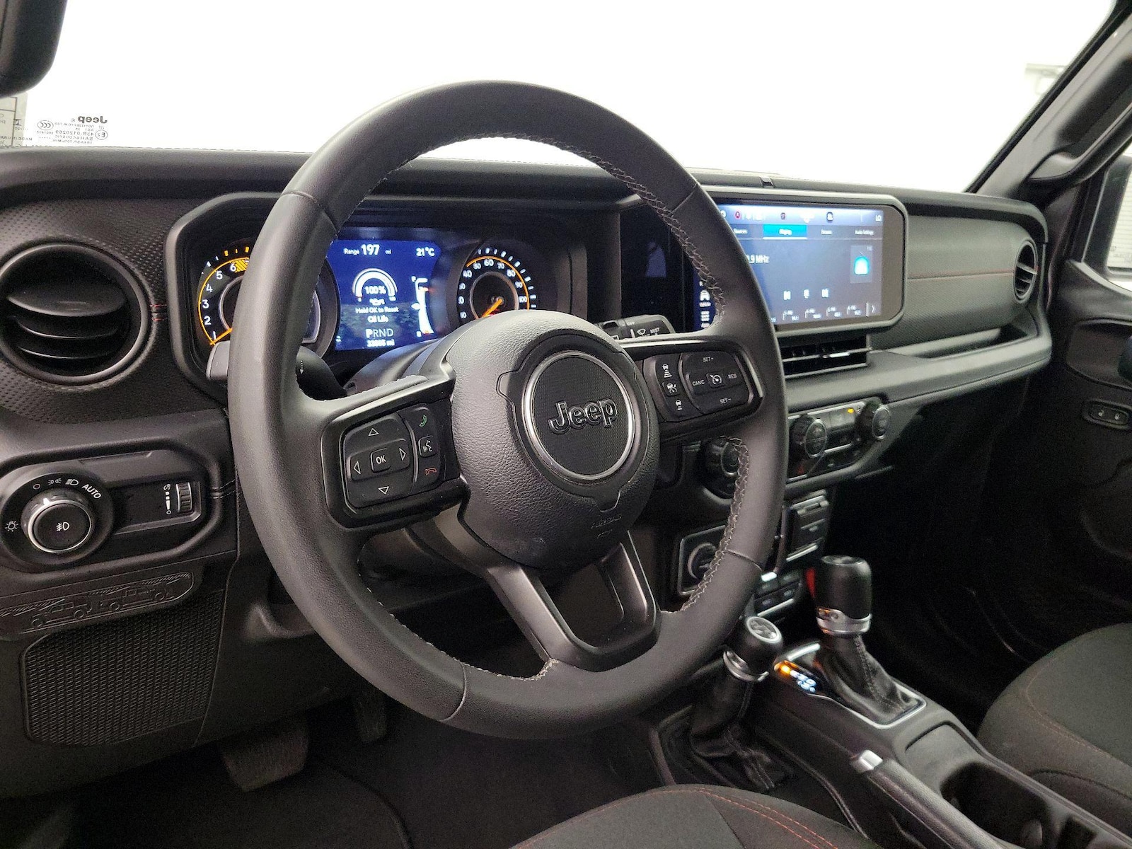 2025 Jeep Wrangler 4-Door Rubicon - Photo 10