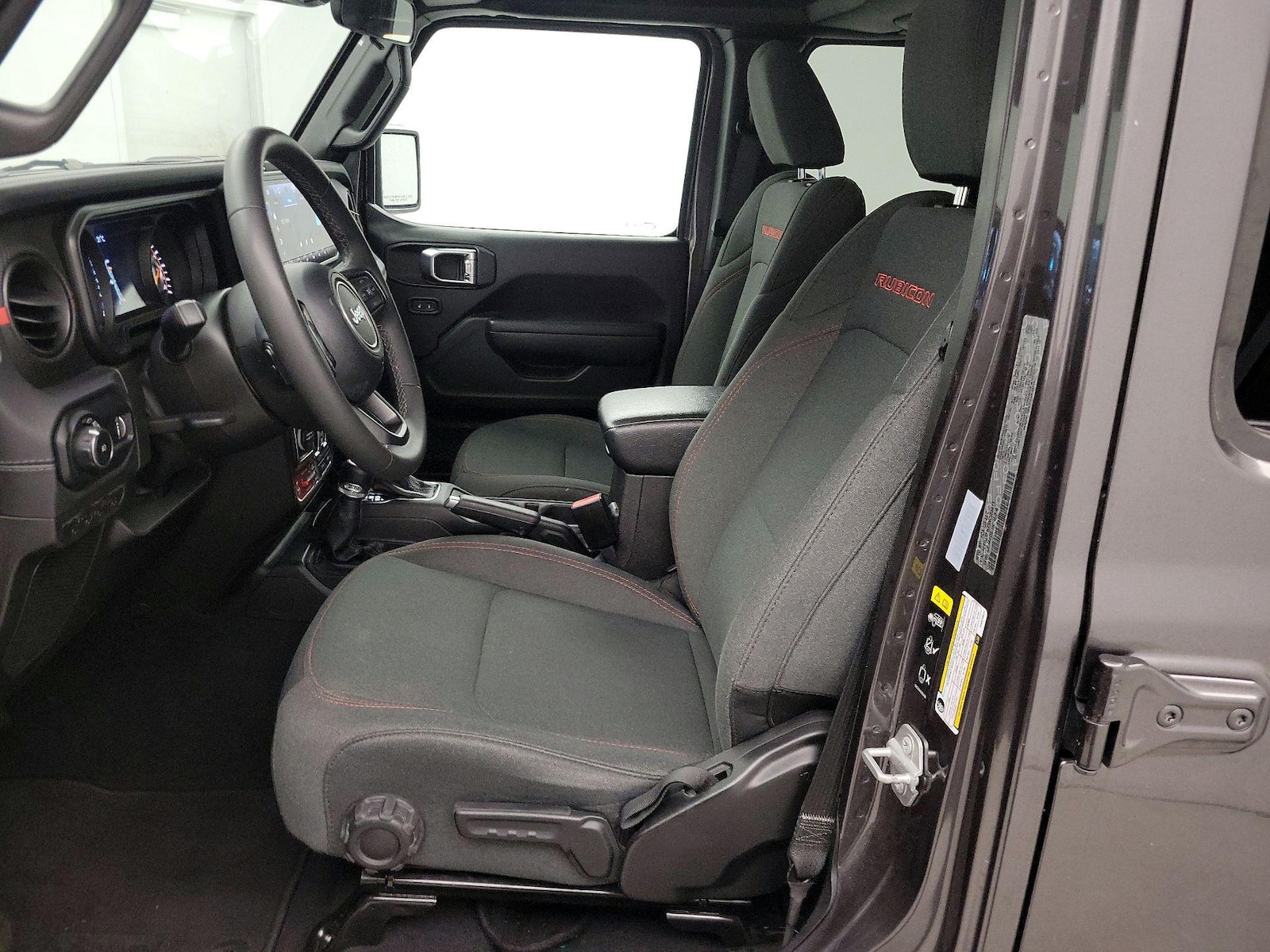 2025 Jeep Wrangler 4-Door Rubicon - Photo 12