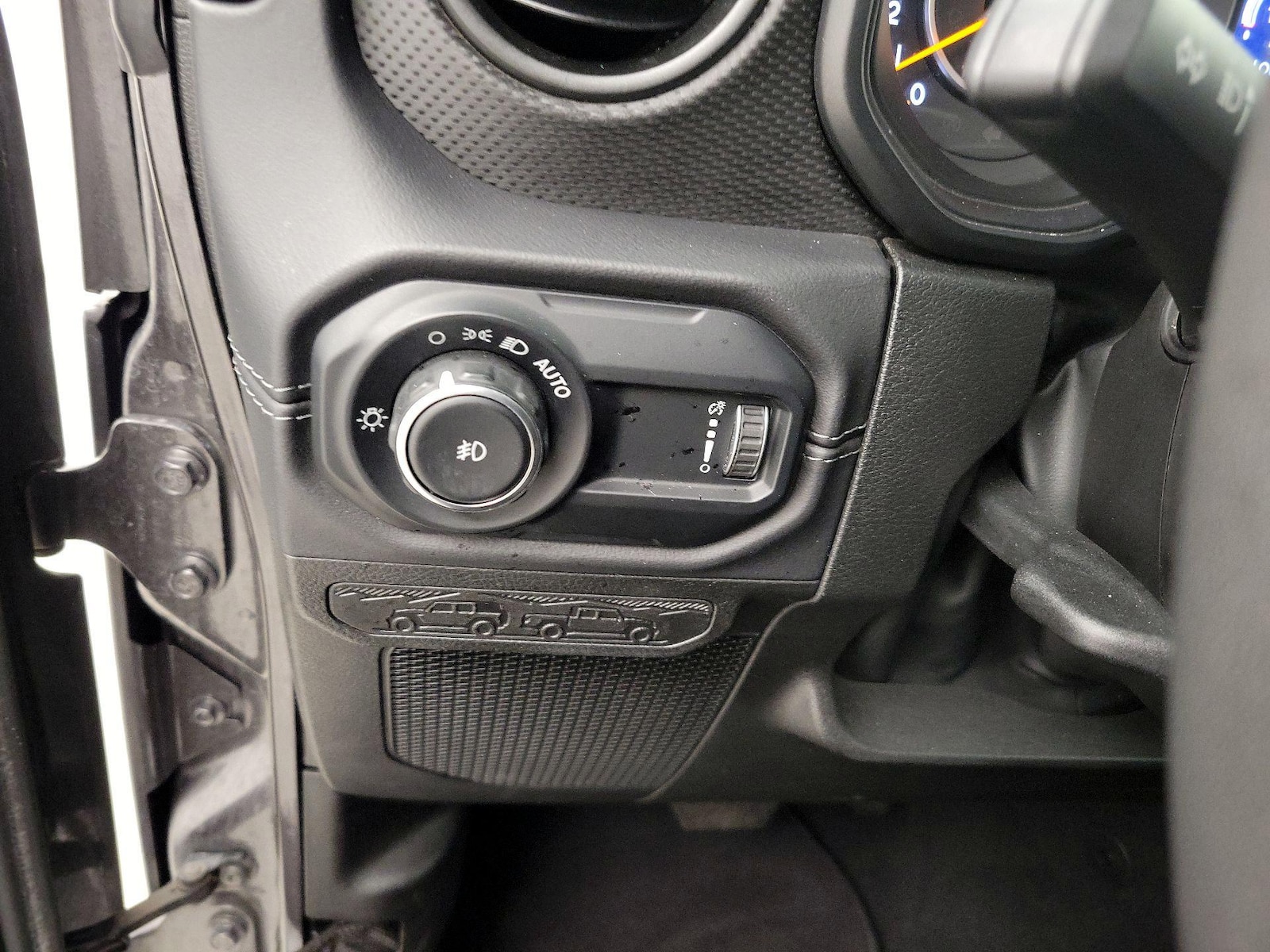 2025 Jeep Wrangler 4-Door Rubicon - Photo 14