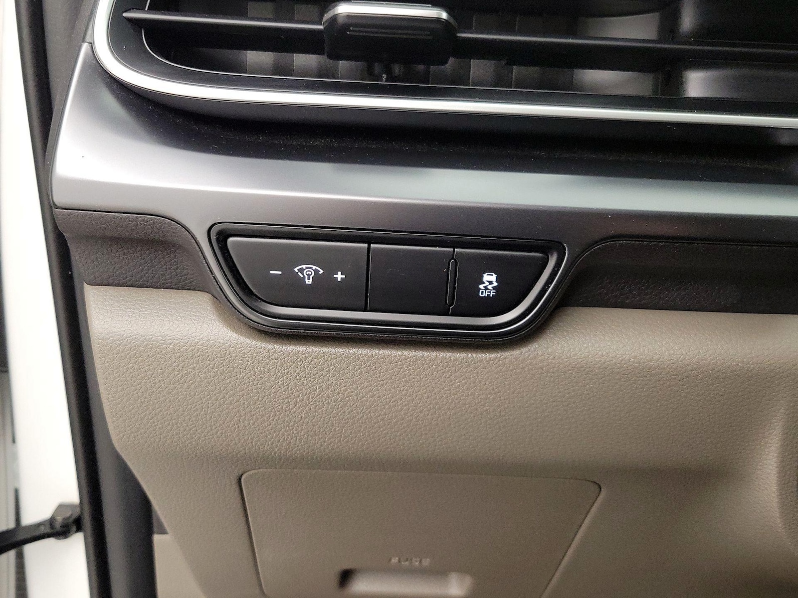 2025 Kia Carnival LXS - Photo 14