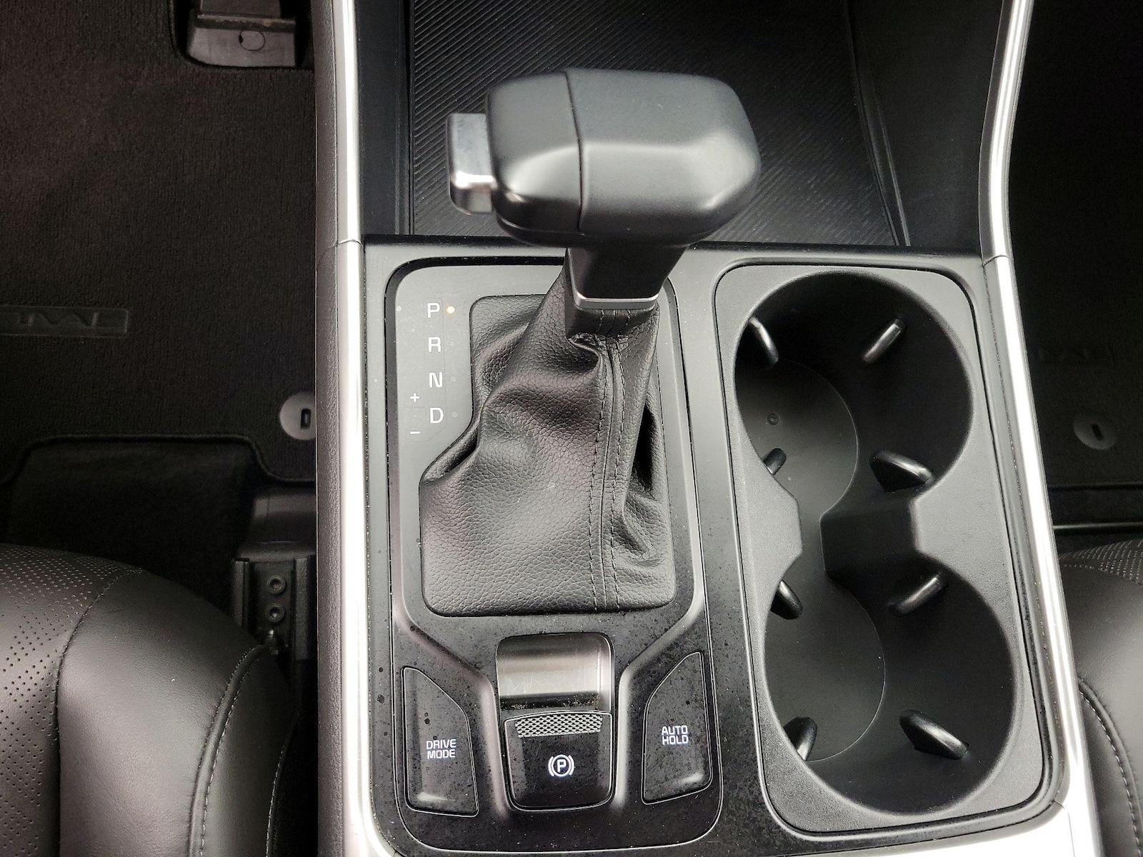 2025 Kia Carnival LXS - Photo 19