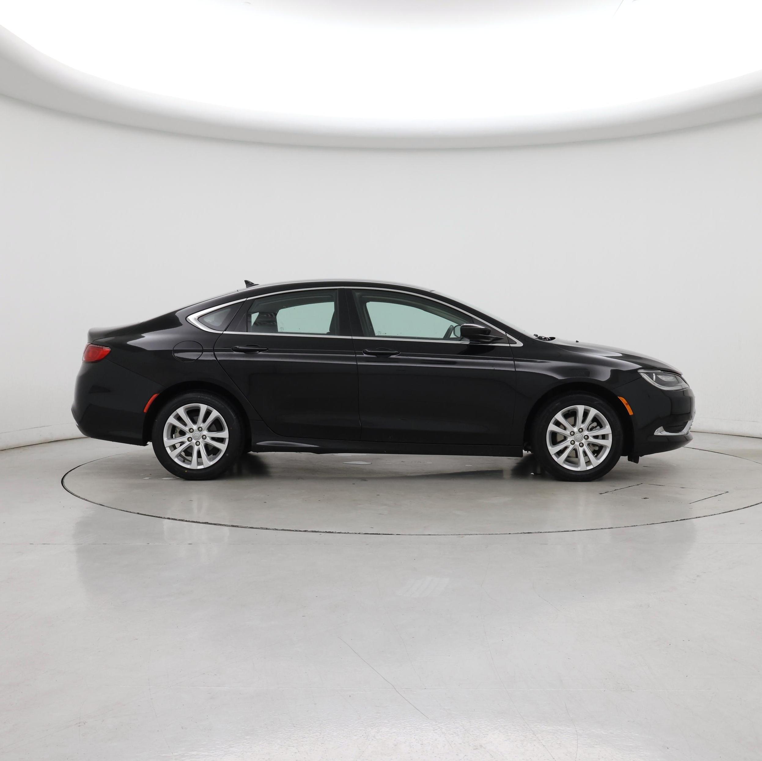 Thumbnail: 2017 Chrysler 200 - 7
