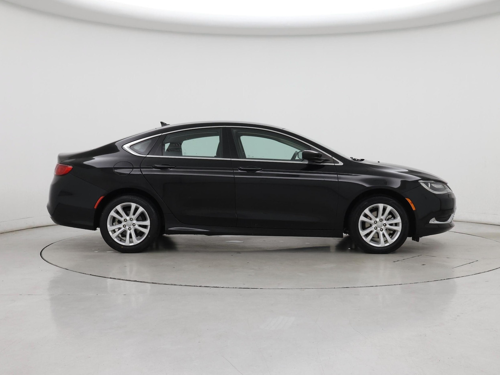 2017 Chrysler 200 Limited - Photo 8