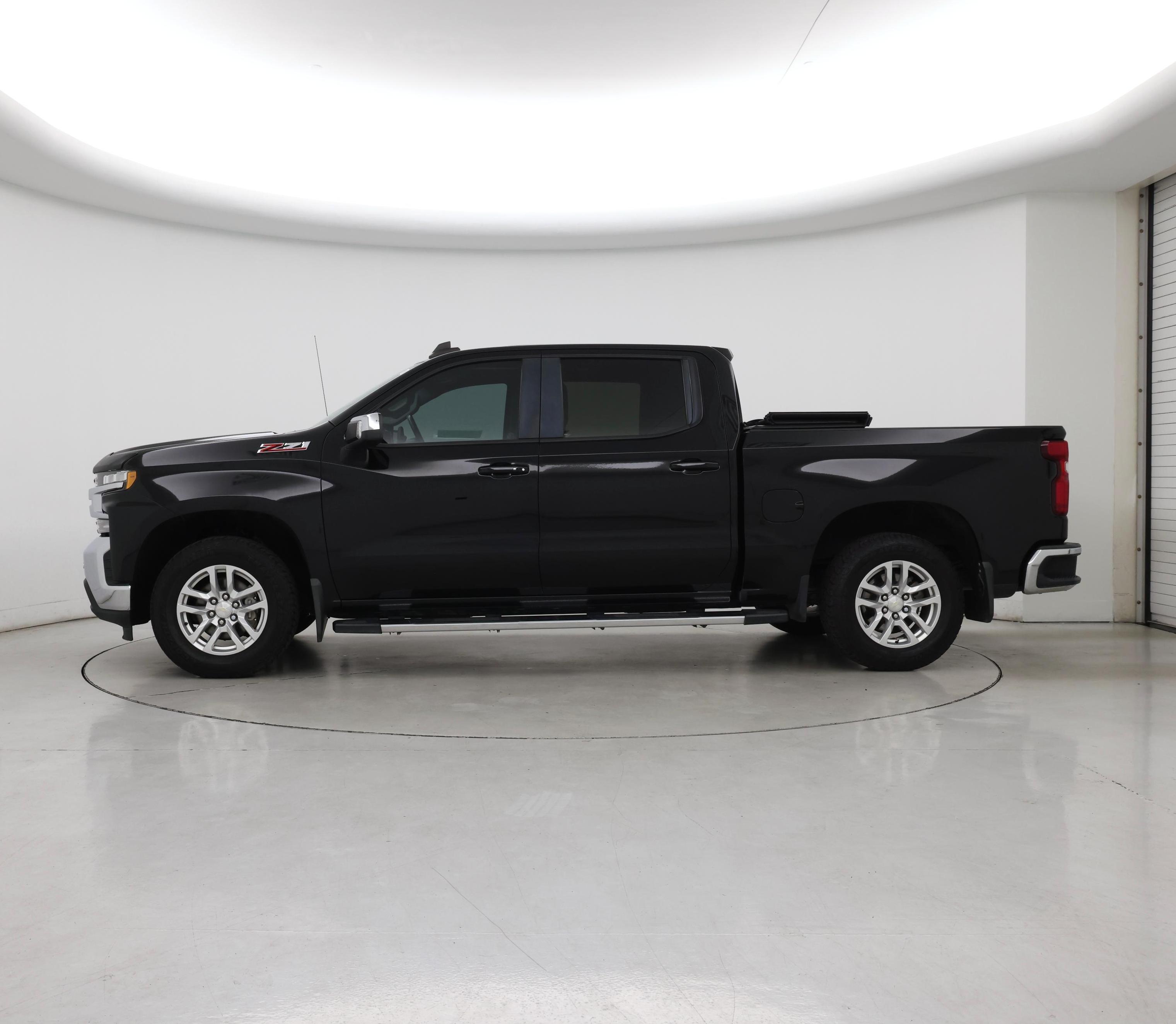 Thumbnail: 2020 Chevrolet Silverado 1500 - 3