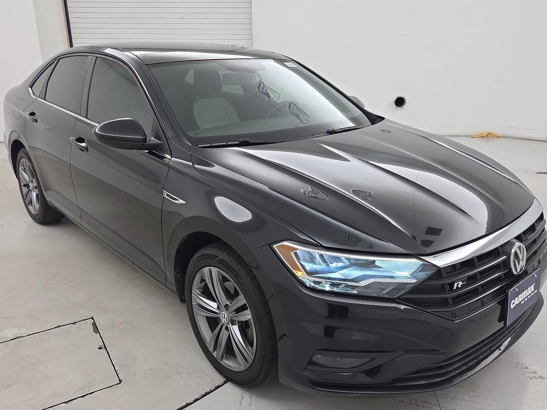 Thumbnail: 2019 Volkswagen Jetta - 1