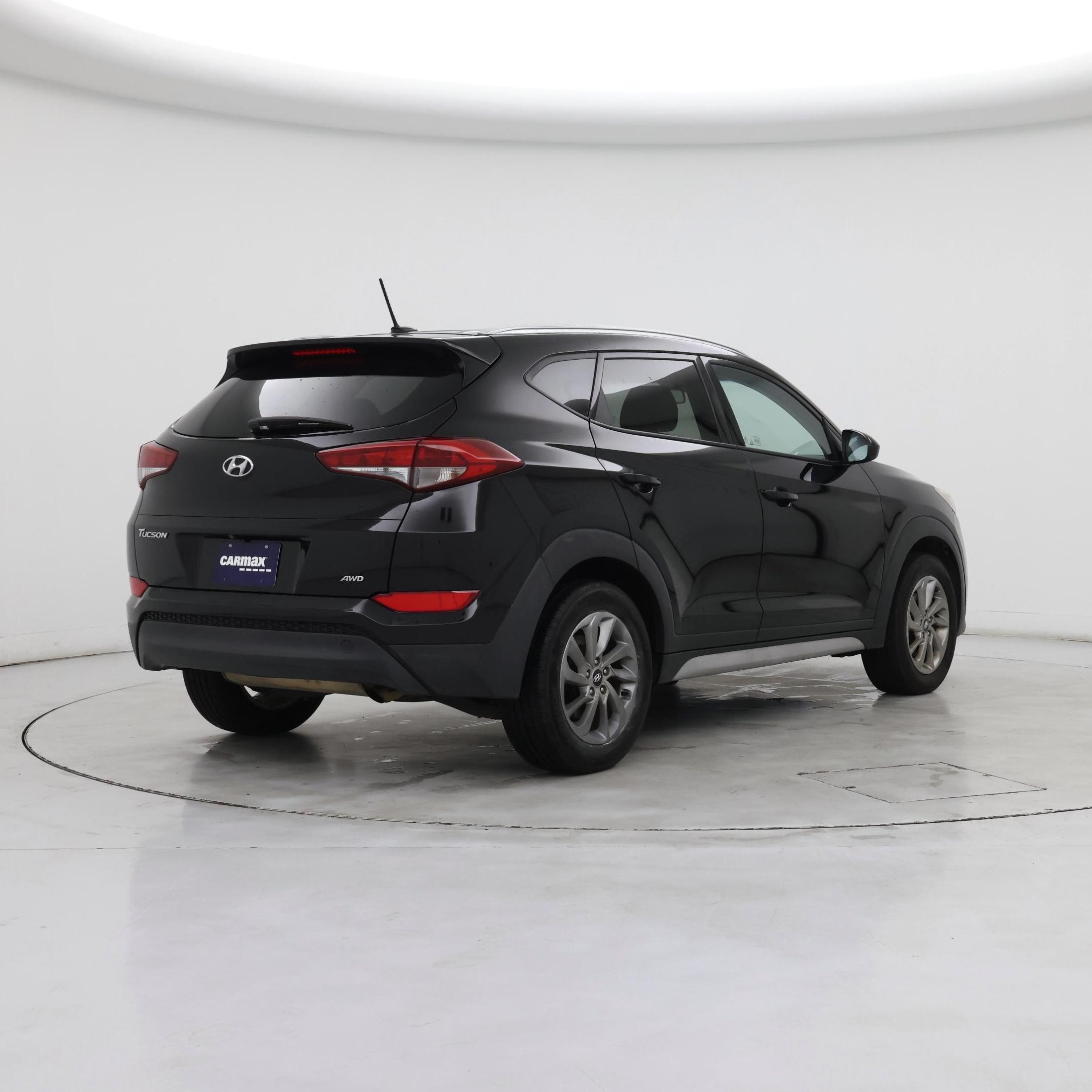 Thumbnail: 2017 Hyundai Tucson - 8
