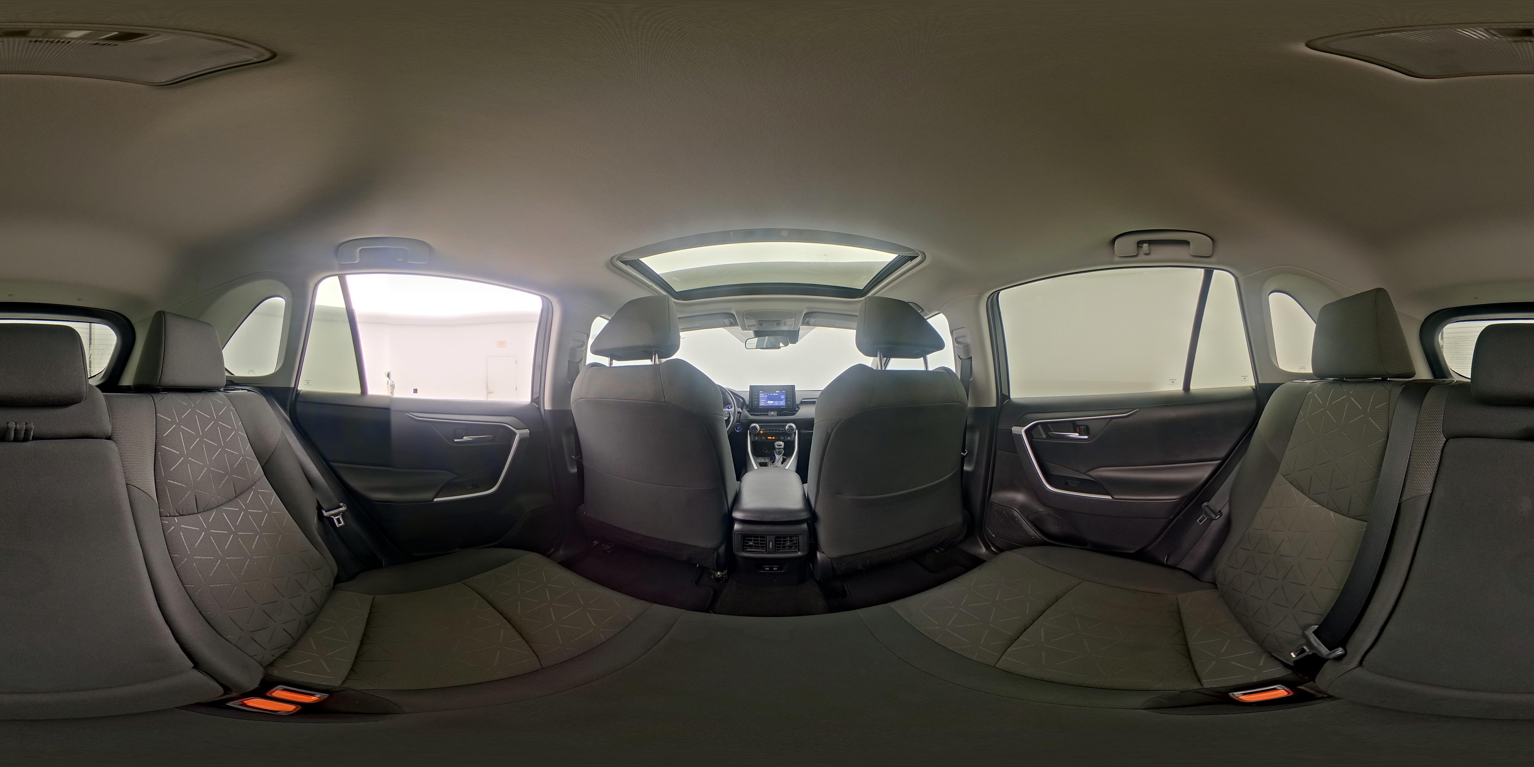 2021 Toyota RAV4 XLE - Photo 26