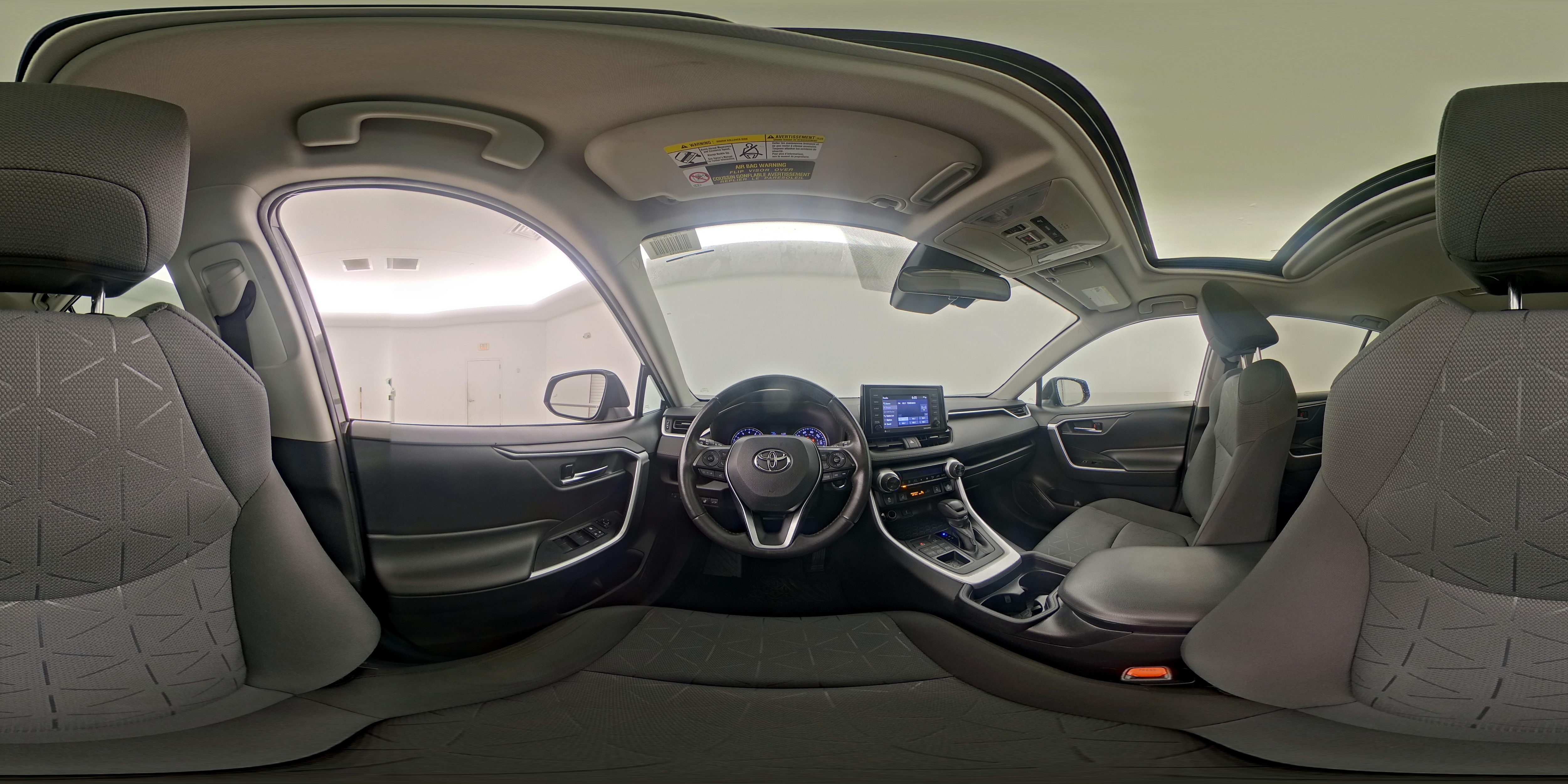 2021 Toyota RAV4 XLE - Photo 27