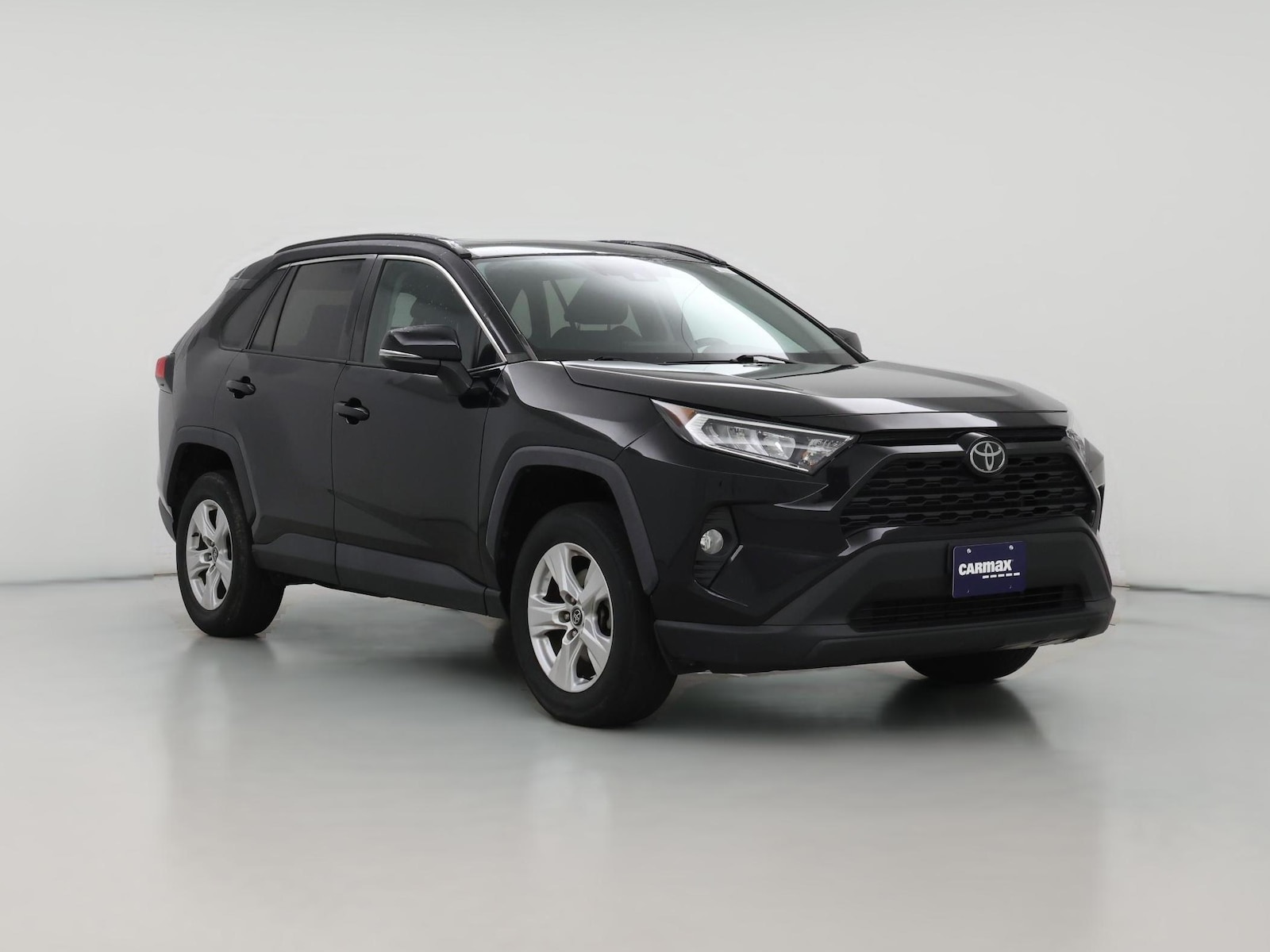 2021 Toyota RAV4 XLE - Photo 1