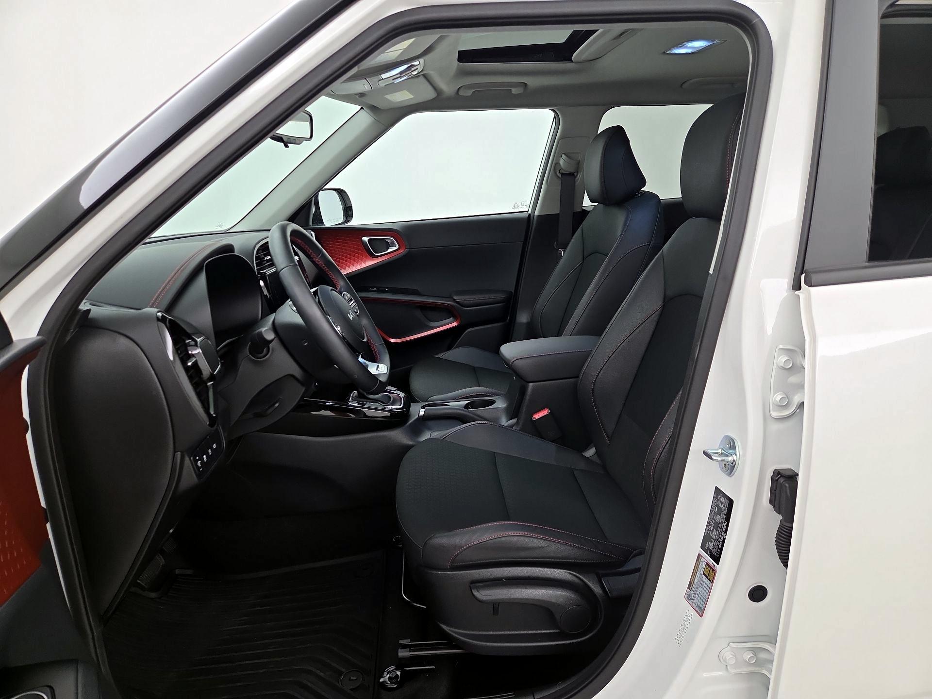 Thumbnail: 2025 Kia Soul - 11