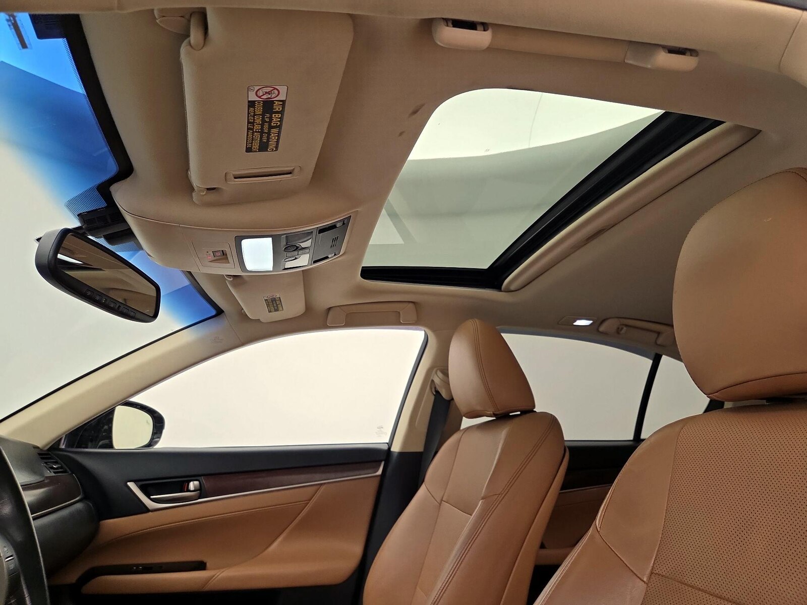 Sunroof(s) & Overhead Airbags