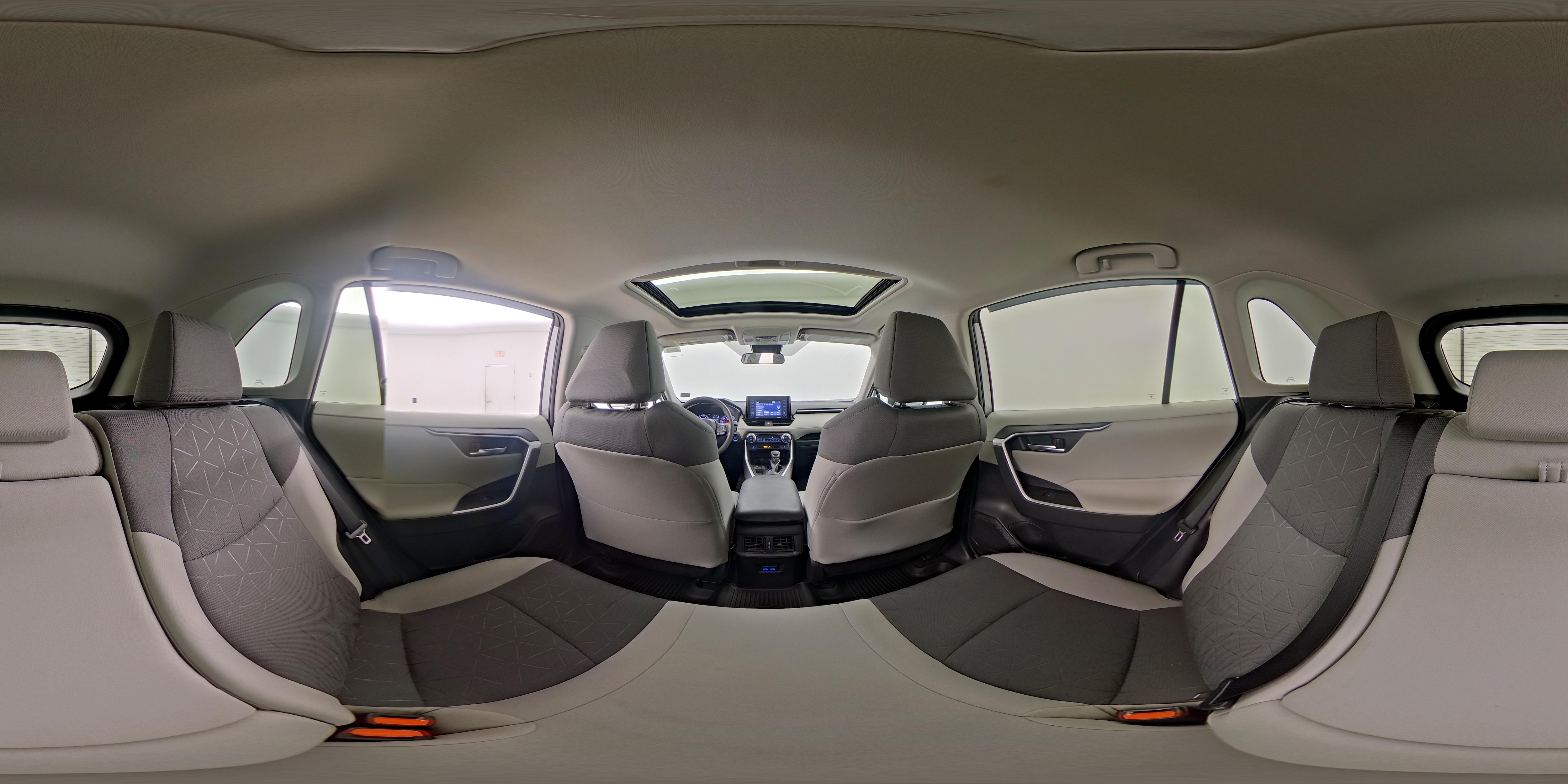 2022 Toyota RAV4 XLE - Photo 26