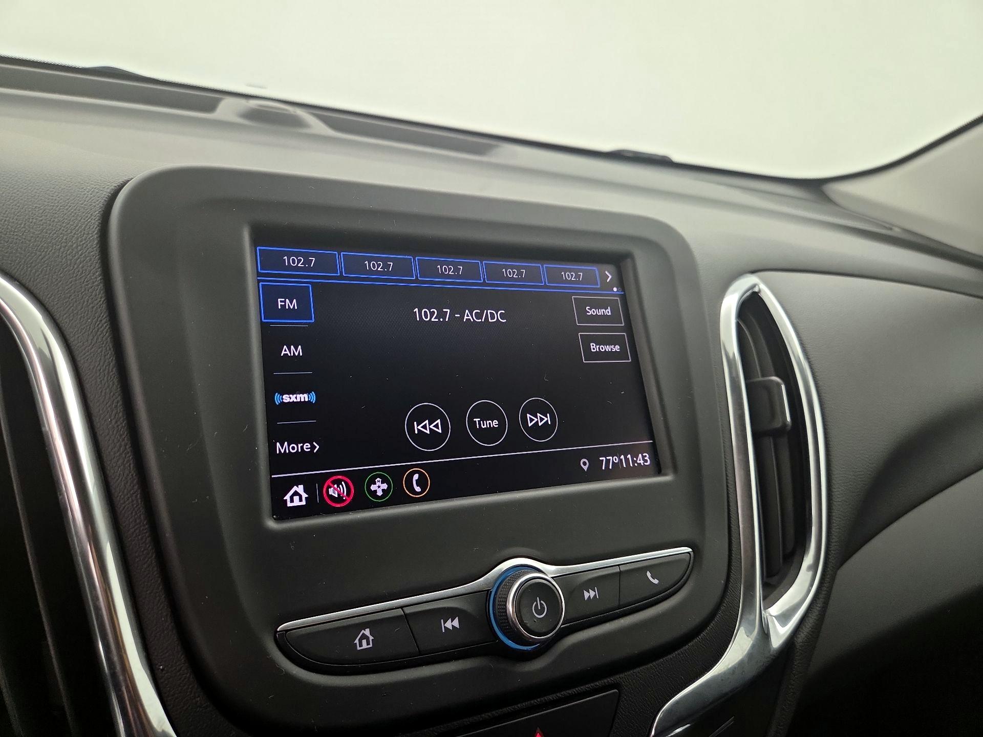 Thumbnail: 2020 Chevrolet Equinox - 15