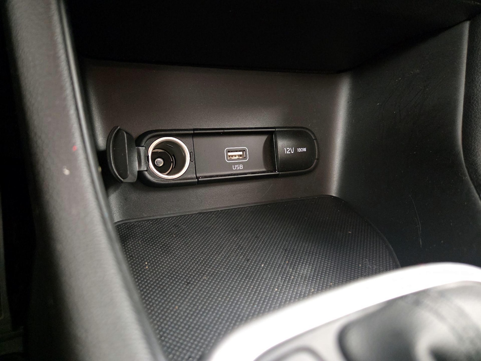2020 Kia Sportage LX - Photo 19